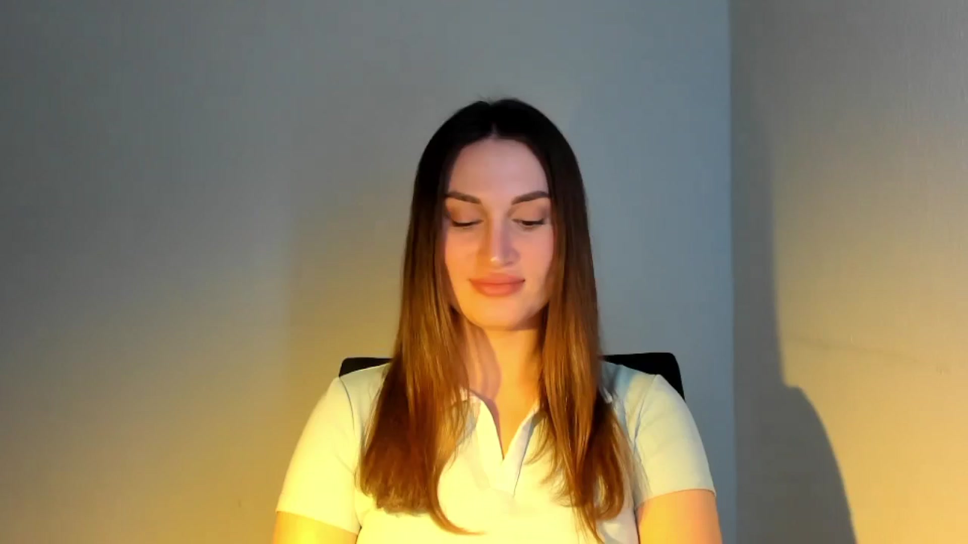 Gallery image thumbnail from IraGreen's myfreecams stream on, 11/04/2025, 15:51 image 14 of 20