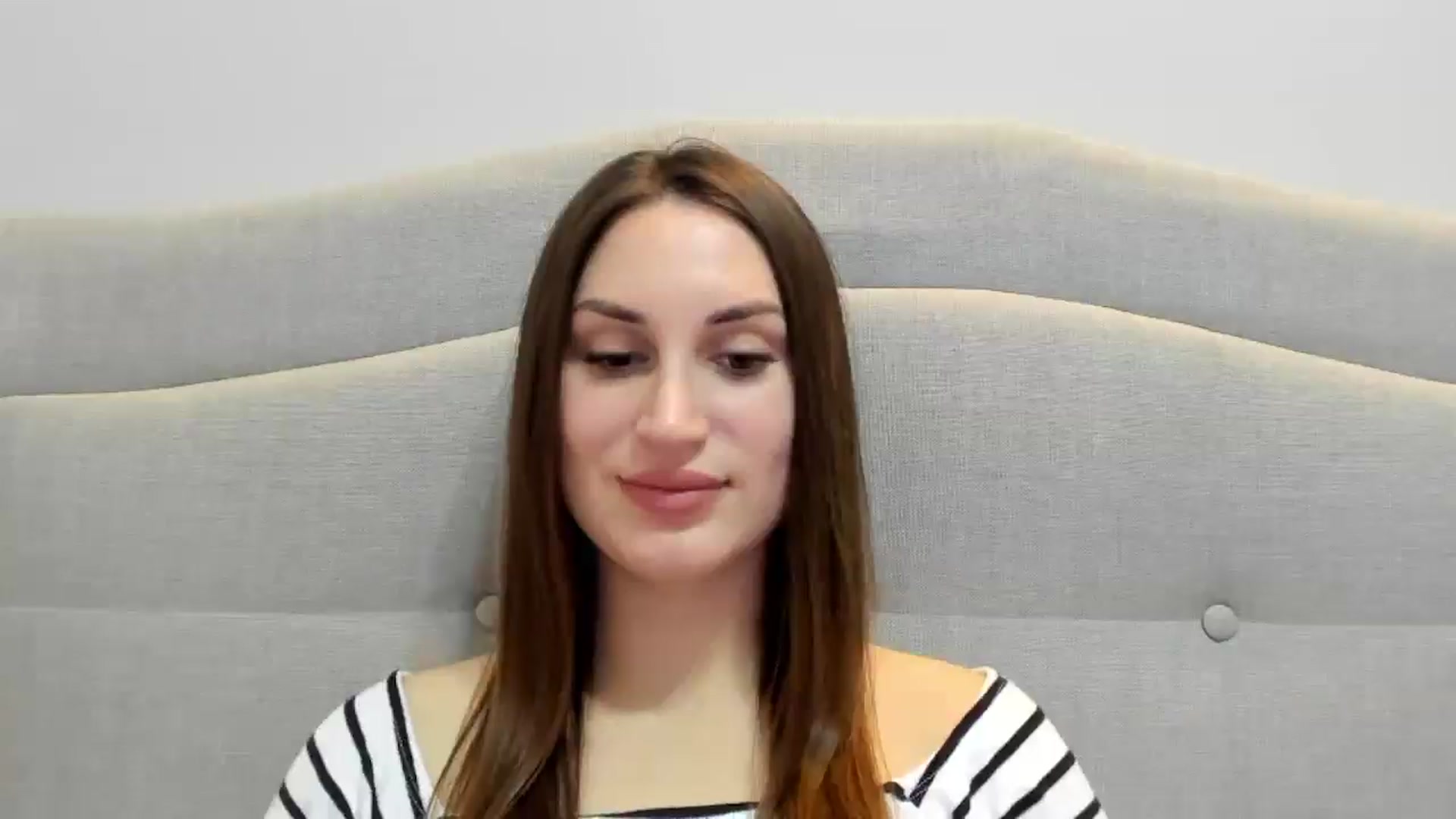 Gallery image thumbnail from IraGreen's myfreecams stream on, 12/21/2025, 16:05 image 6 of 20