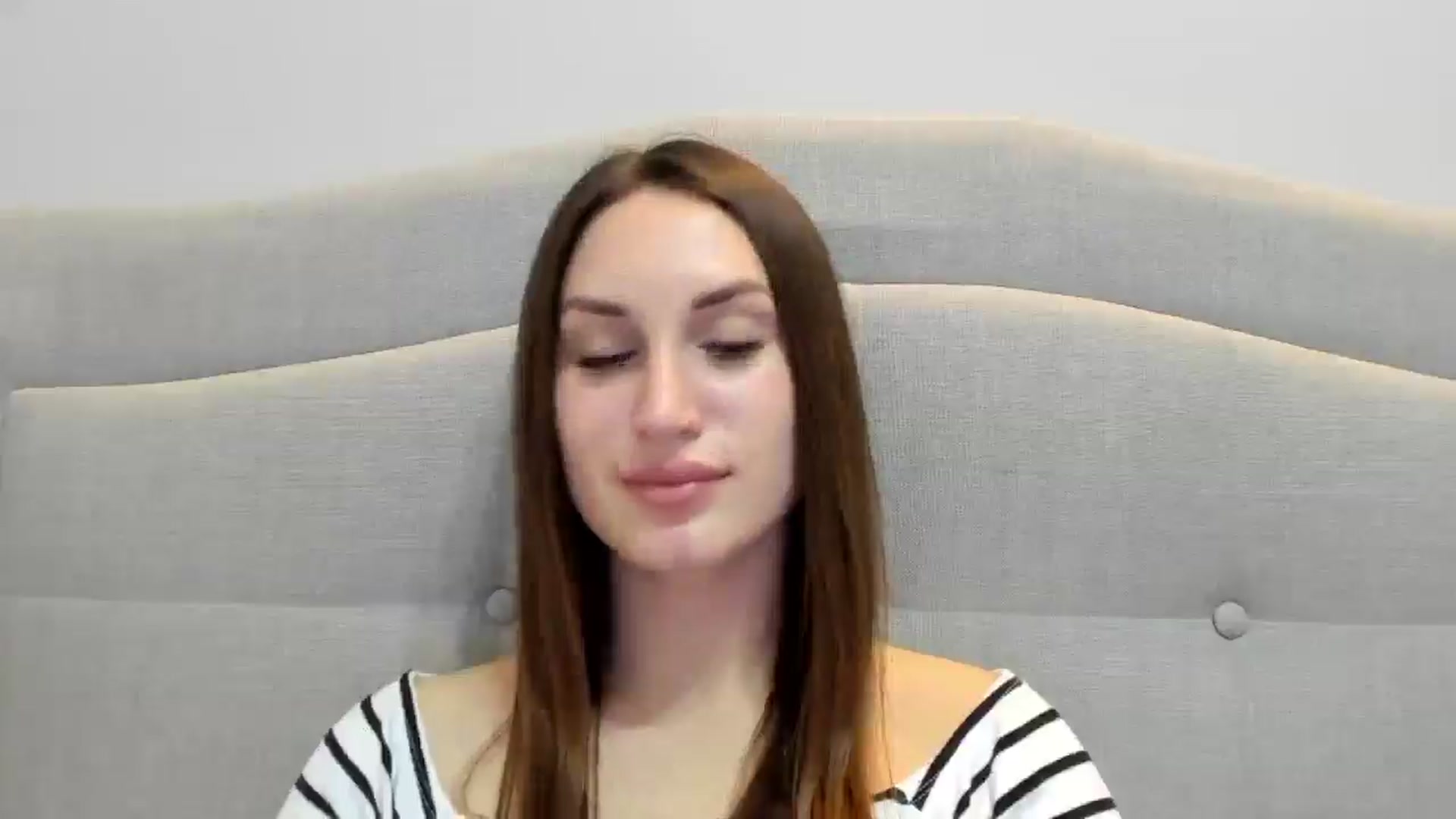 Gallery image thumbnail from IraGreen's myfreecams stream on, 12/21/2025, 16:05 image 17 of 20