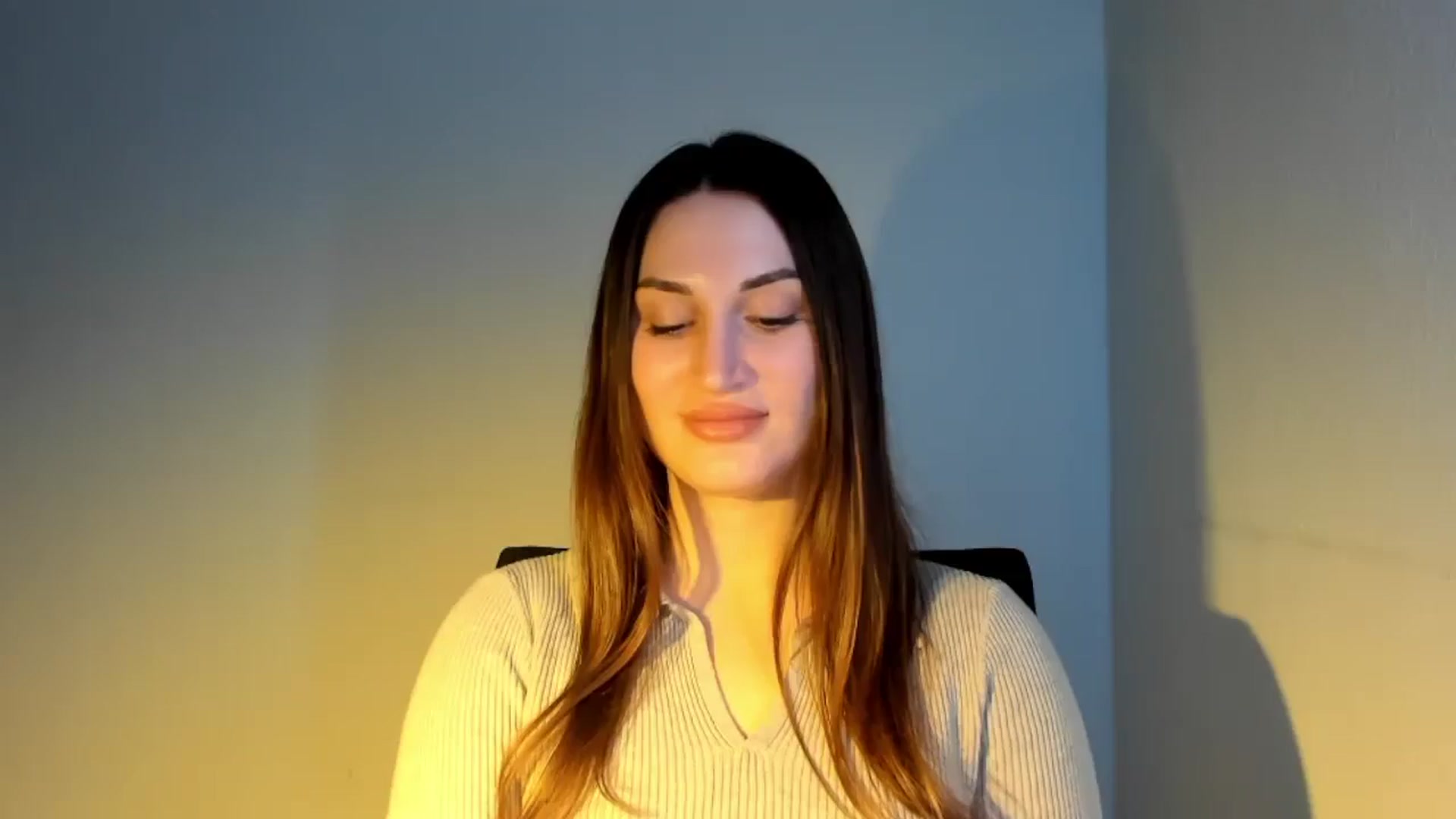 Gallery image thumbnail from IraGreen's myfreecams stream on, 01/12/2026, 17:17 image 8 of 20