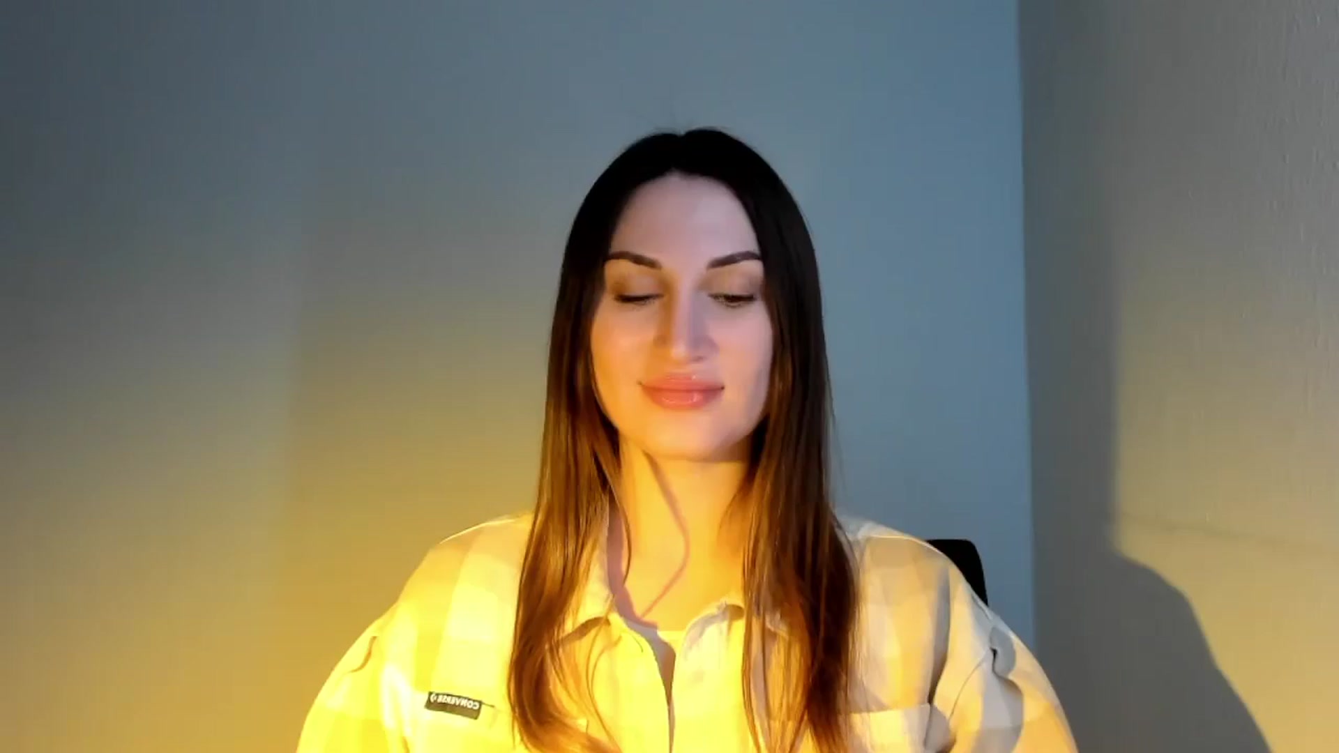 Gallery image thumbnail from IraGreen's myfreecams stream on, 01/17/2026, 18:27 image 5 of 20