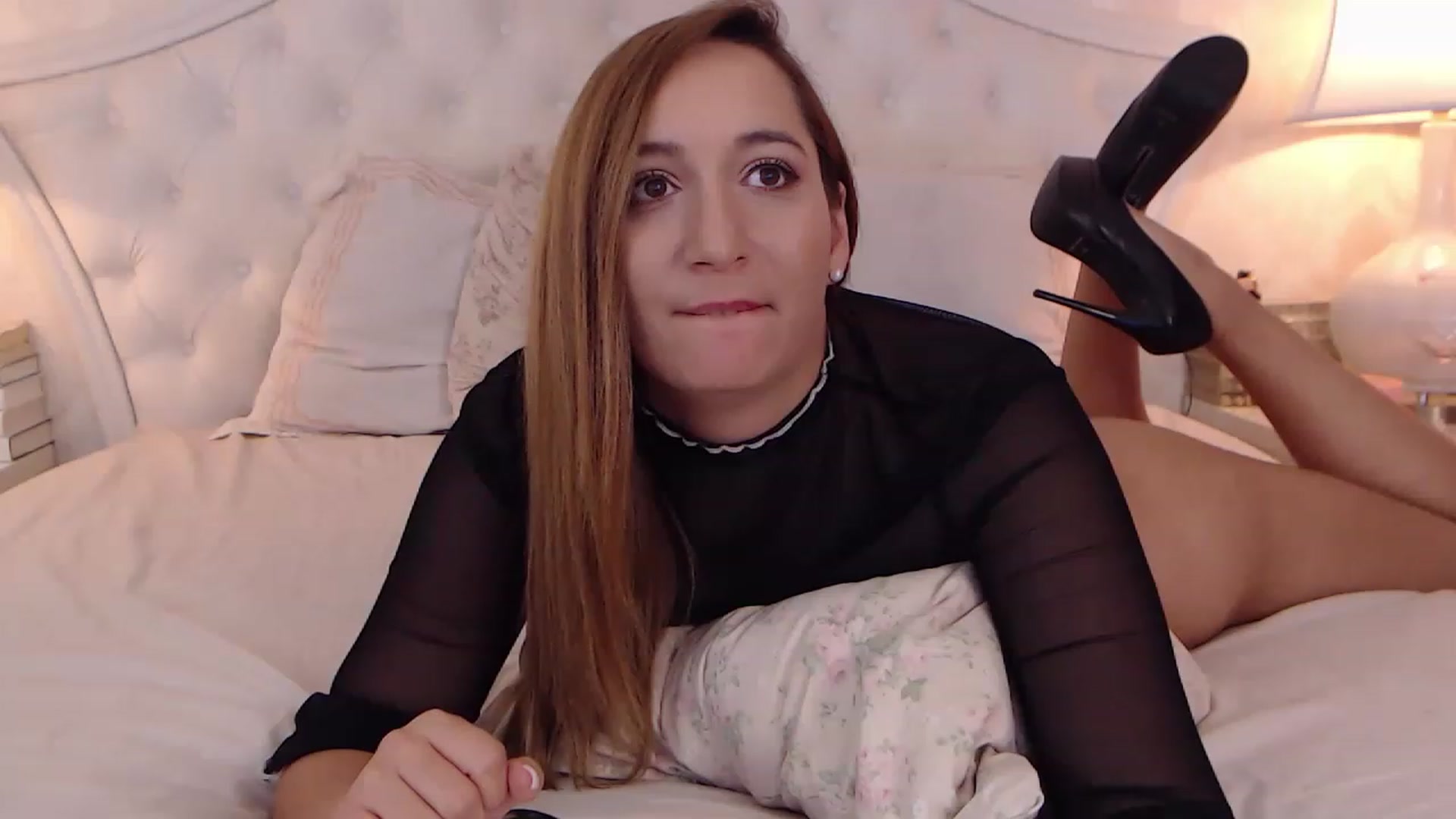 Gallery image thumbnail from IreneHope_'s myfreecams stream on, 11/23/2022, 21:03 image 17 of 20