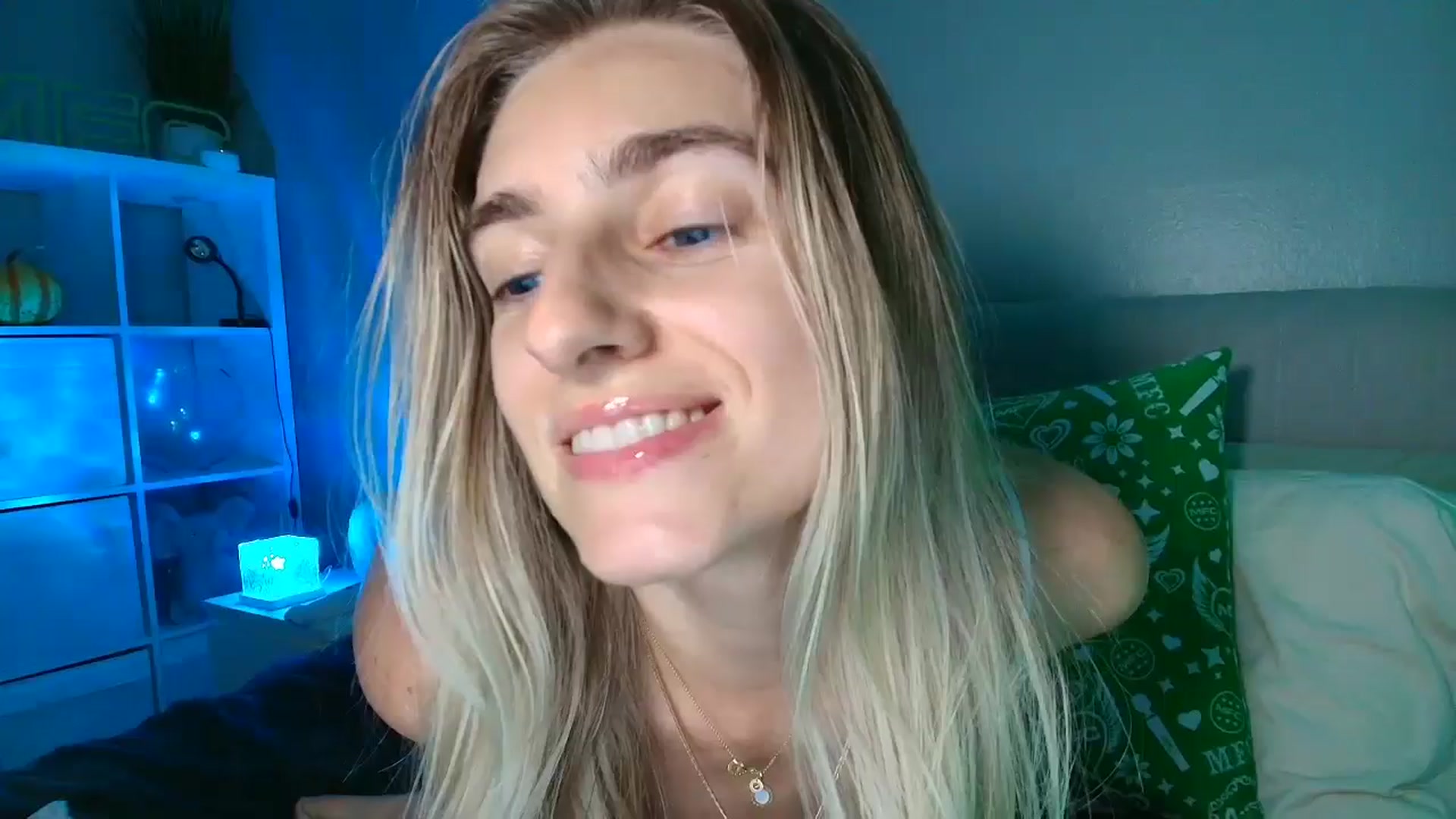Gallery image thumbnail from Irina10Years's myfreecams stream on, 02/04/2026, 08:39 image 1 of 20