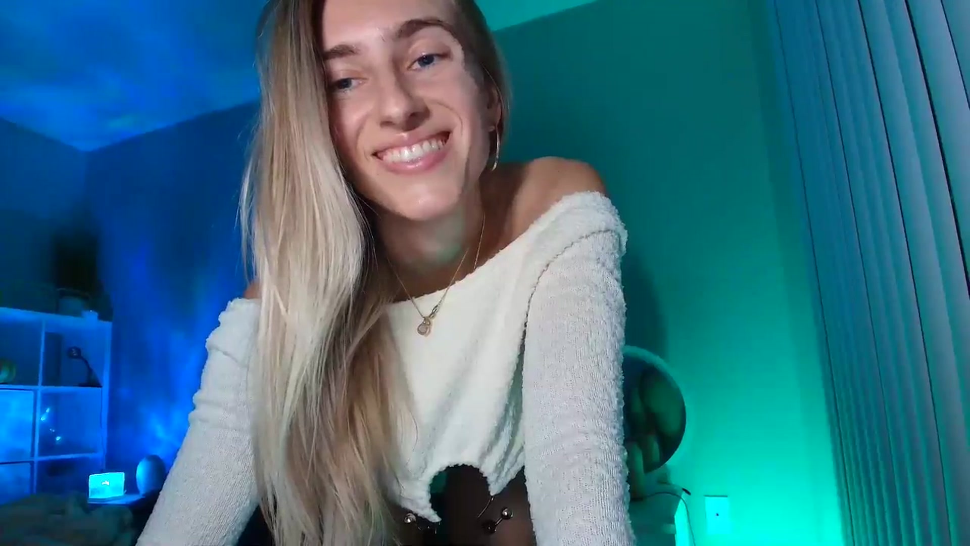 Gallery image thumbnail from Irina10Years's myfreecams stream on, 02/05/2026, 08:06 image 12 of 20