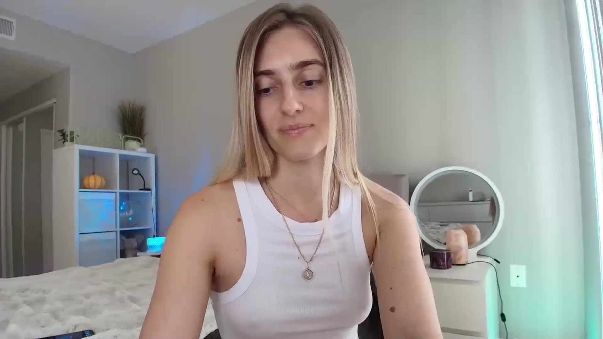 Gallery image thumbnail from Irina10Years's myfreecams stream on, 02/05/2026, 23:38 image 11 of 20