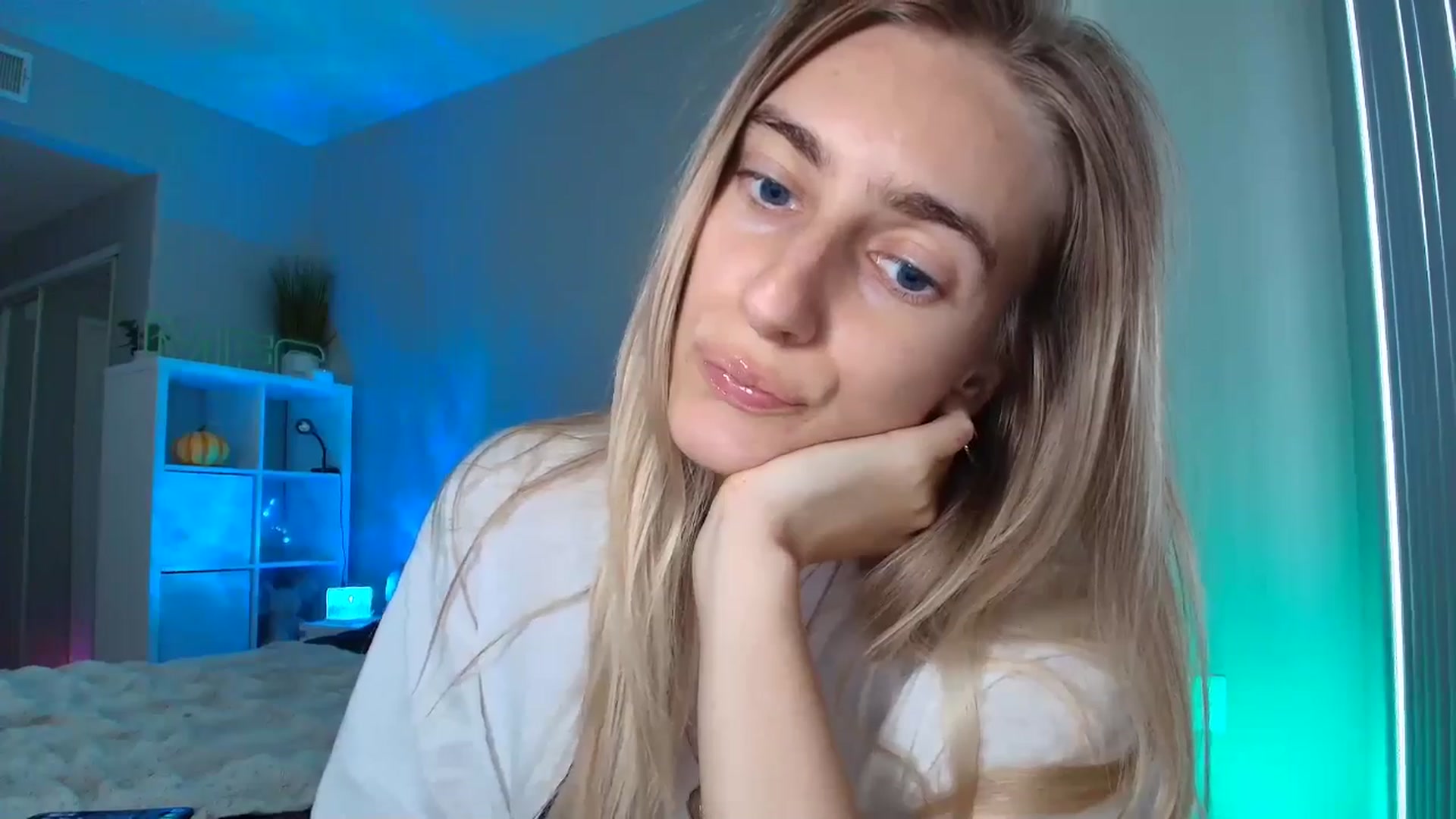 Gallery image thumbnail from Irina10Years's myfreecams stream on, 02/06/2026, 23:13 image 3 of 20