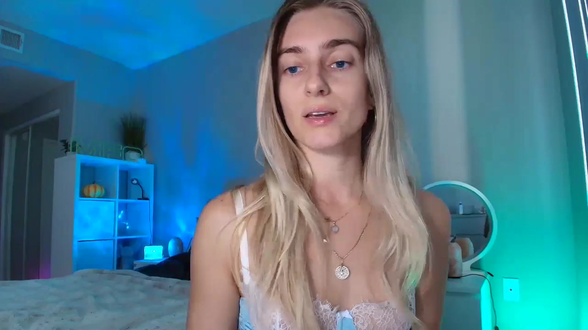 Gallery image thumbnail from Irina10Years's myfreecams stream on, 02/07/2026, 21:35 image 8 of 20