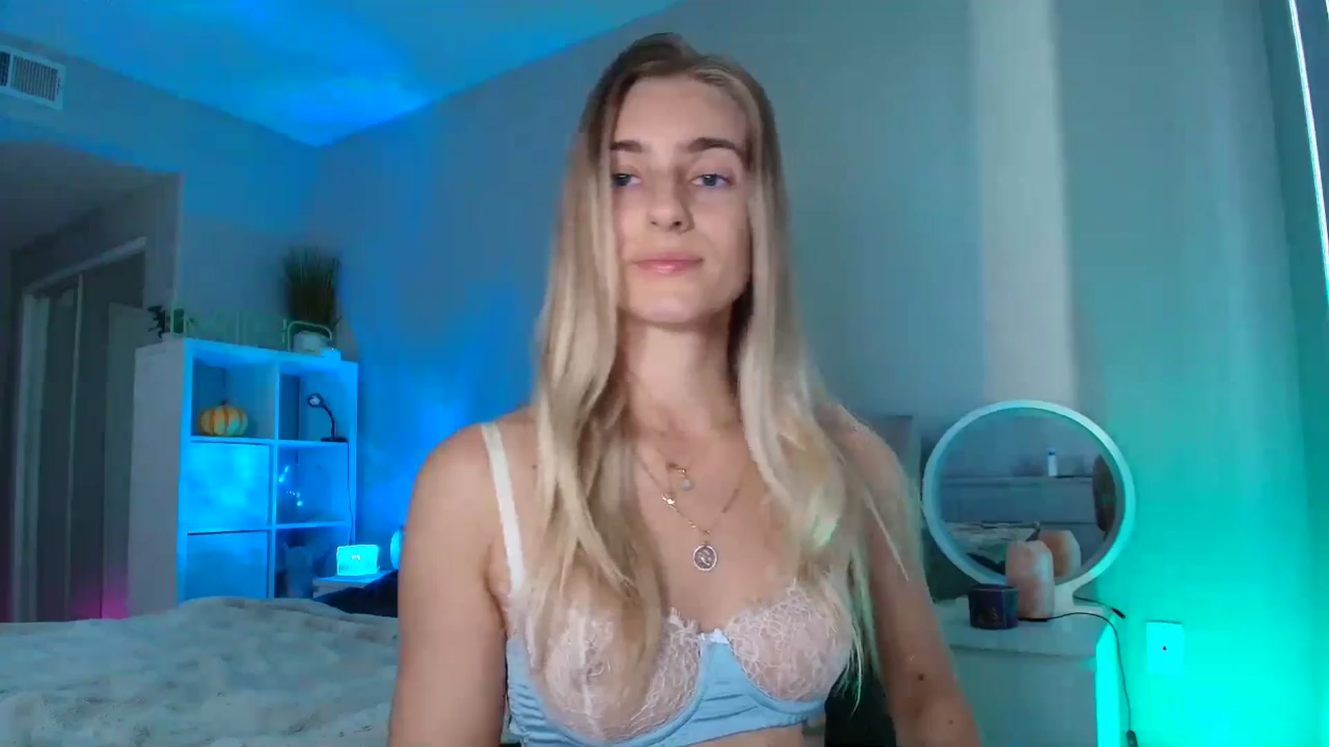 Gallery image thumbnail from Irina10Years's myfreecams stream on, 02/07/2026, 21:35 image 9 of 20