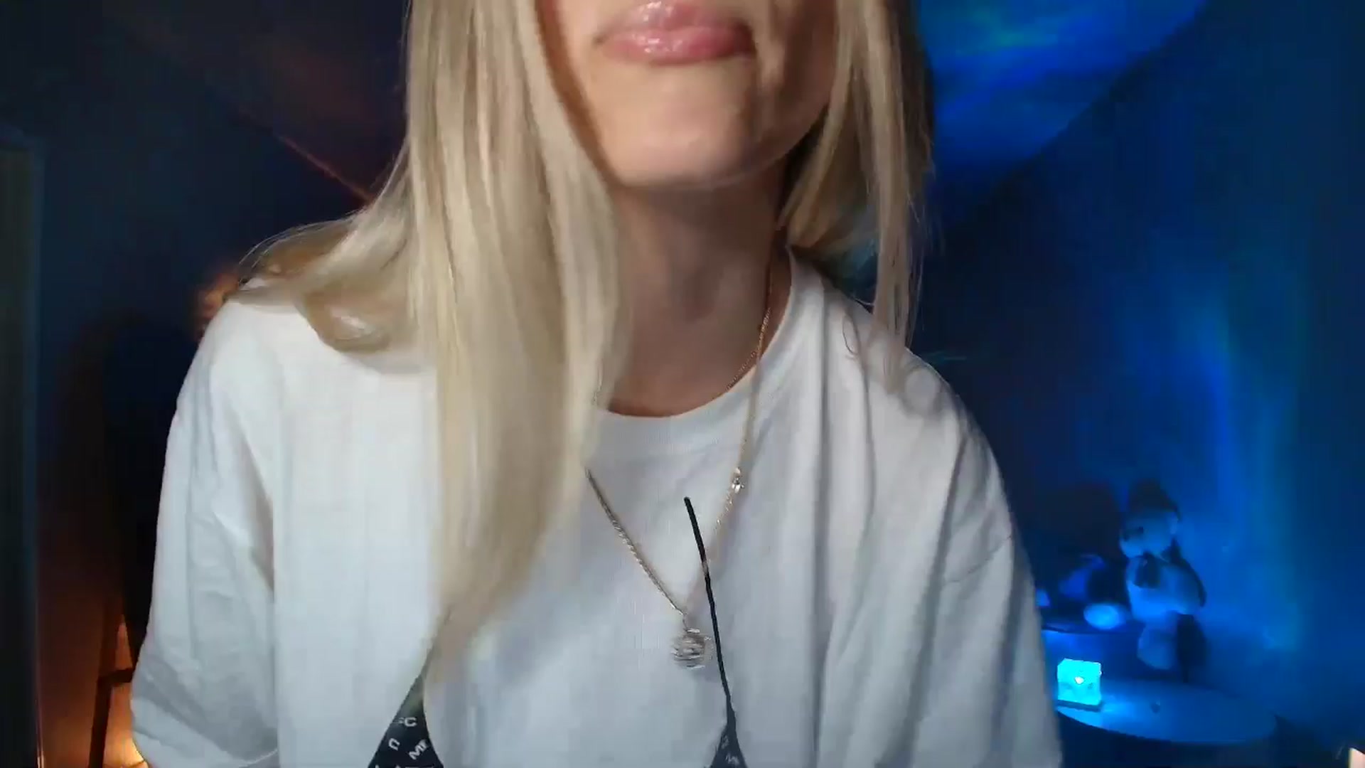 Gallery image thumbnail from IrinaTenYears's myfreecams stream on, 02/09/2026, 04:25 image 1 of 20