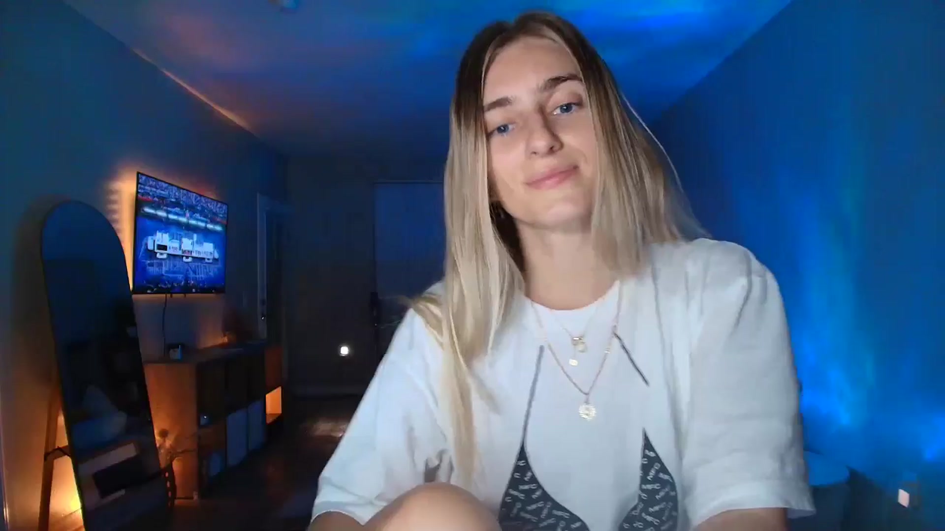 Gallery image thumbnail from IrinaTenYears's myfreecams stream on, 02/09/2026, 08:32 image 5 of 20