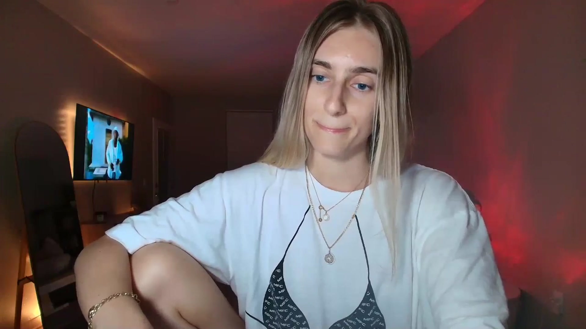 Gallery image thumbnail from Irina_VQ's myfreecams stream on, 02/09/2026, 08:48 image 17 of 20
