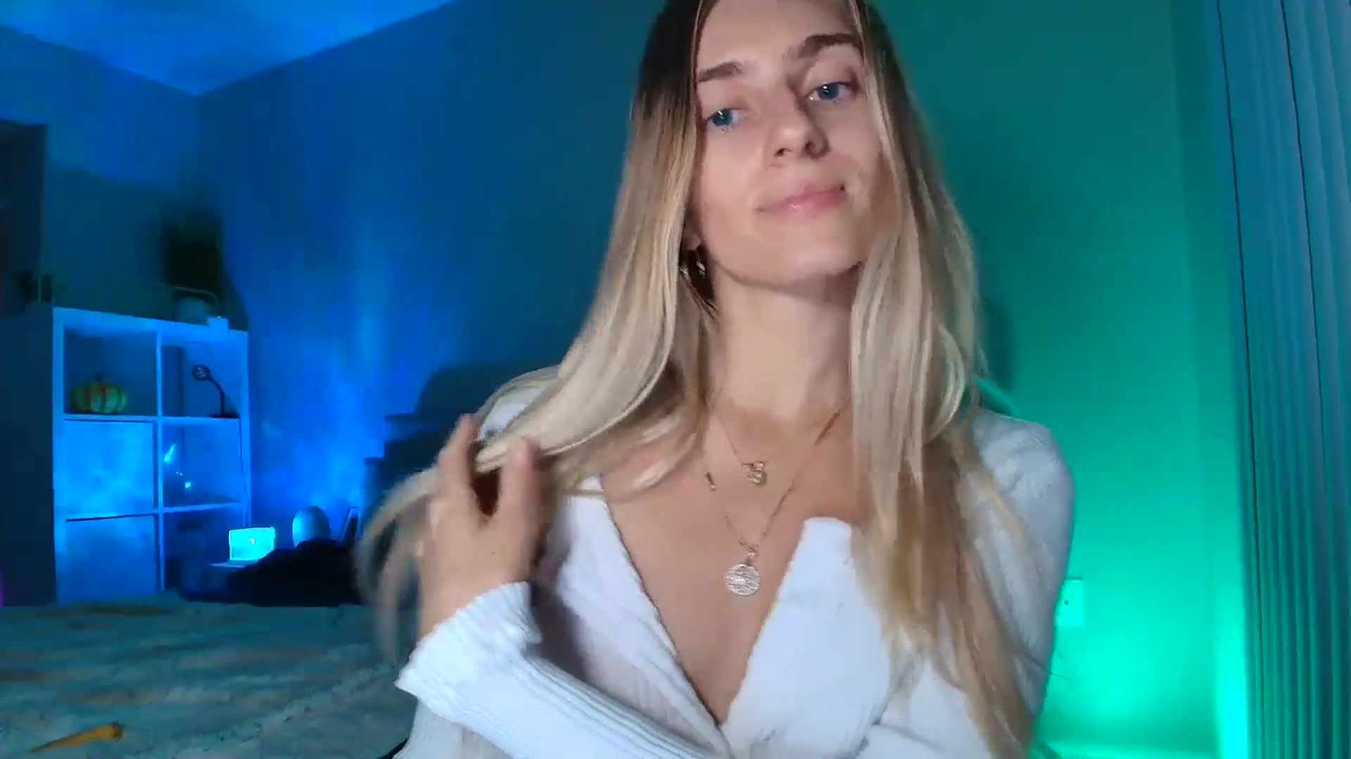 Gallery image thumbnail from Irina_VQ's myfreecams stream on, 02/10/2026, 07:02 image 20 of 20