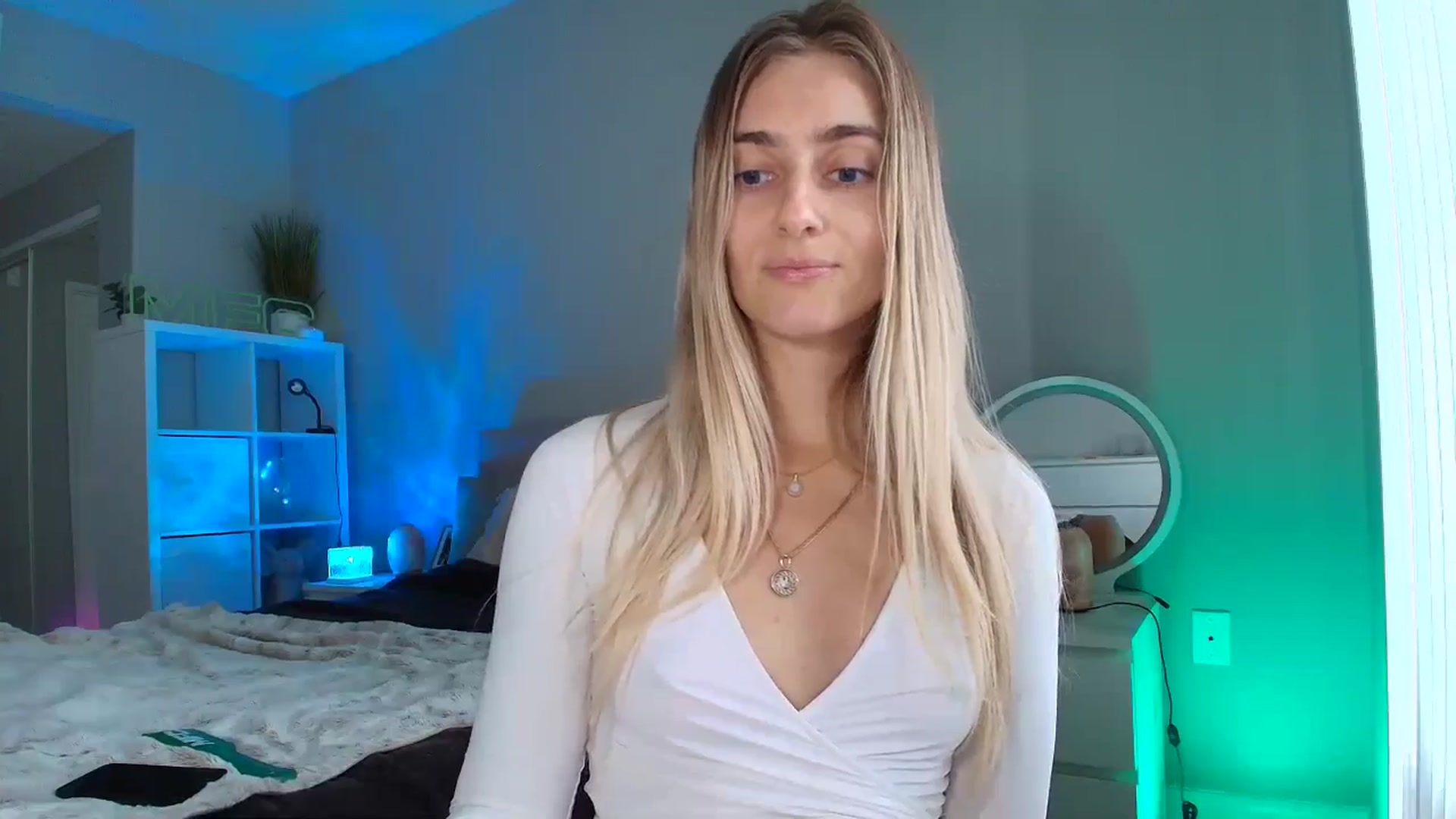 Gallery image thumbnail from Irina_VQ's myfreecams stream on, 02/11/2026, 24:06 image 6 of 20