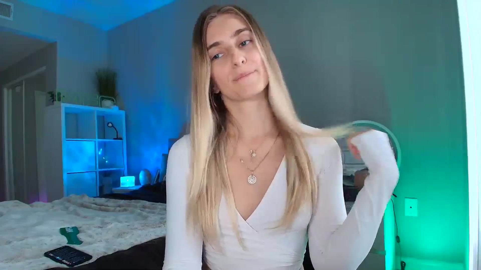 Gallery image thumbnail from Irina_VQ's myfreecams stream on, 02/11/2026, 24:06 image 20 of 20