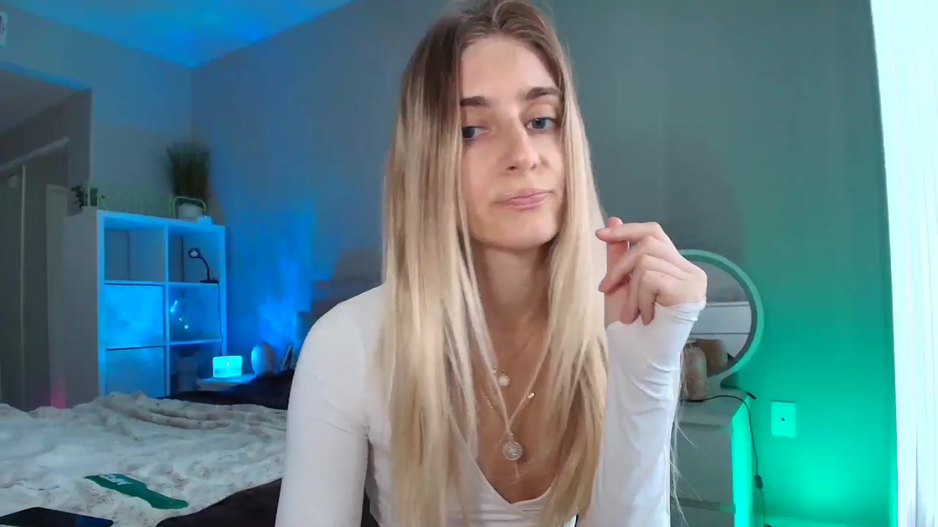Gallery image thumbnail from Irina_VQ's myfreecams stream on, 02/11/2026, 24:06 image 8 of 20