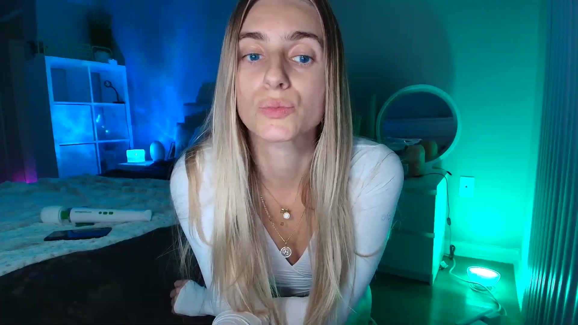 Gallery image thumbnail from Irina_VQ's myfreecams stream on, 02/11/2026, 08:13 image 13 of 20