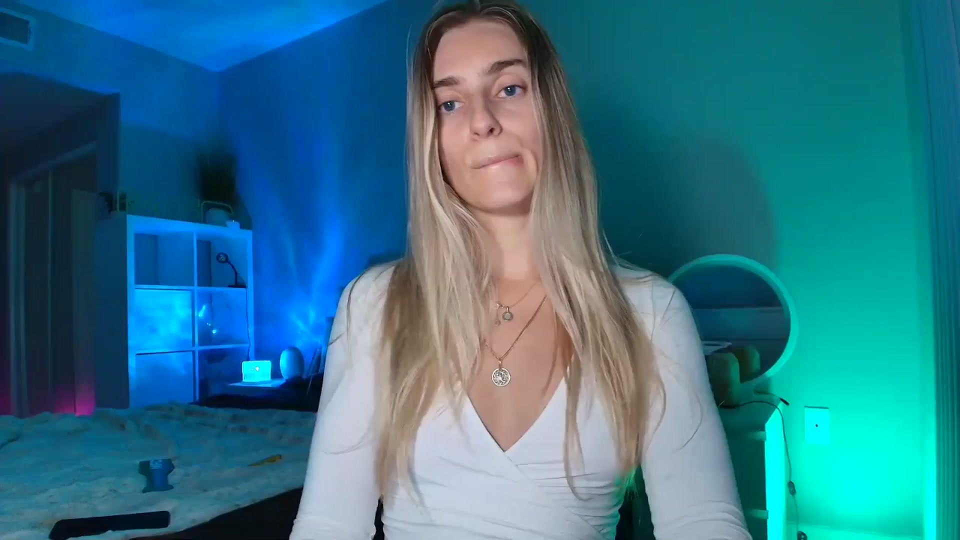 Gallery image thumbnail from Irina_VQ's myfreecams stream on, 02/11/2026, 08:13 image 3 of 20