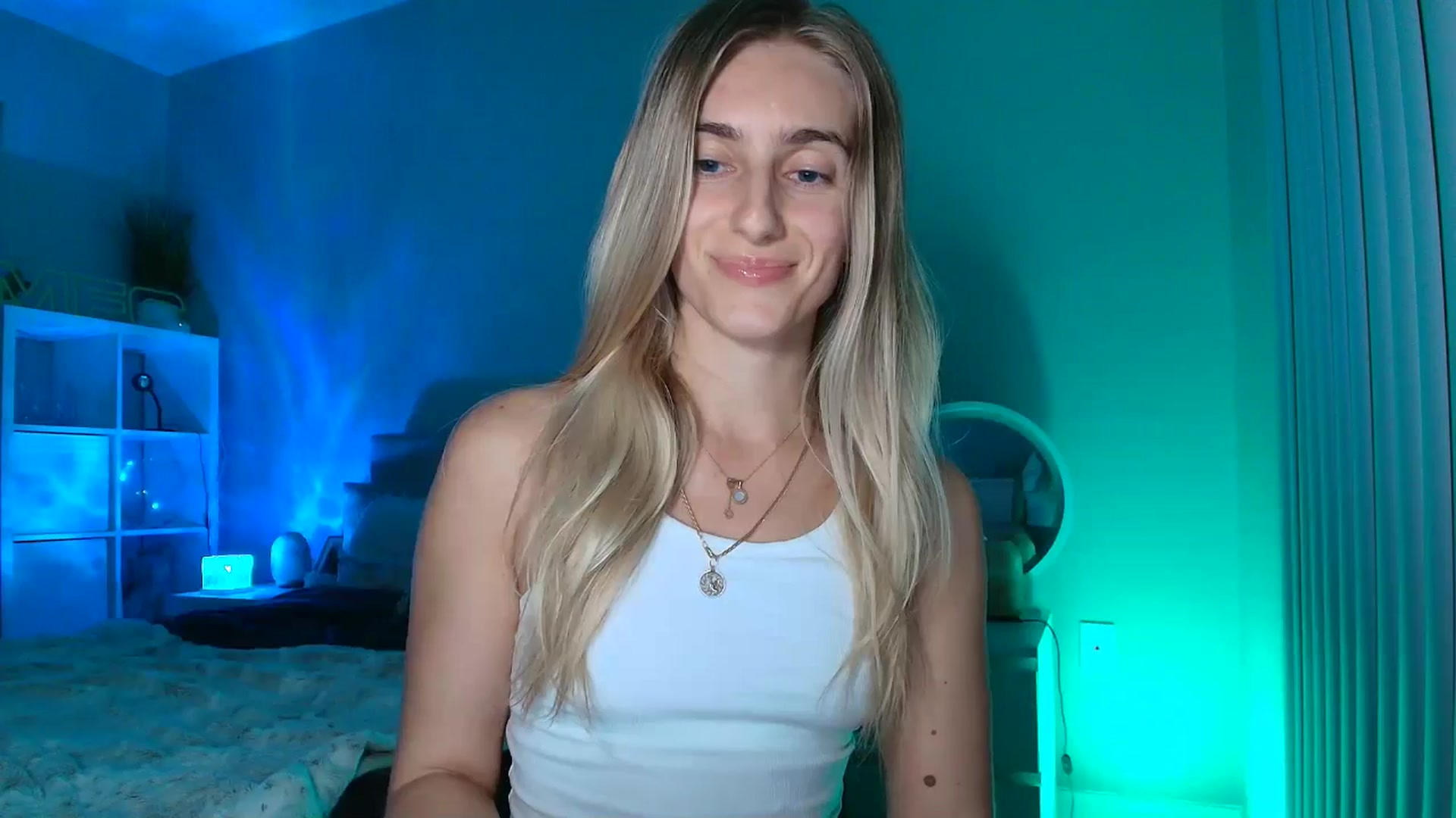 Gallery image thumbnail from Irina_VQ's myfreecams stream on, 02/18/2026, 08:01 image 13 of 20