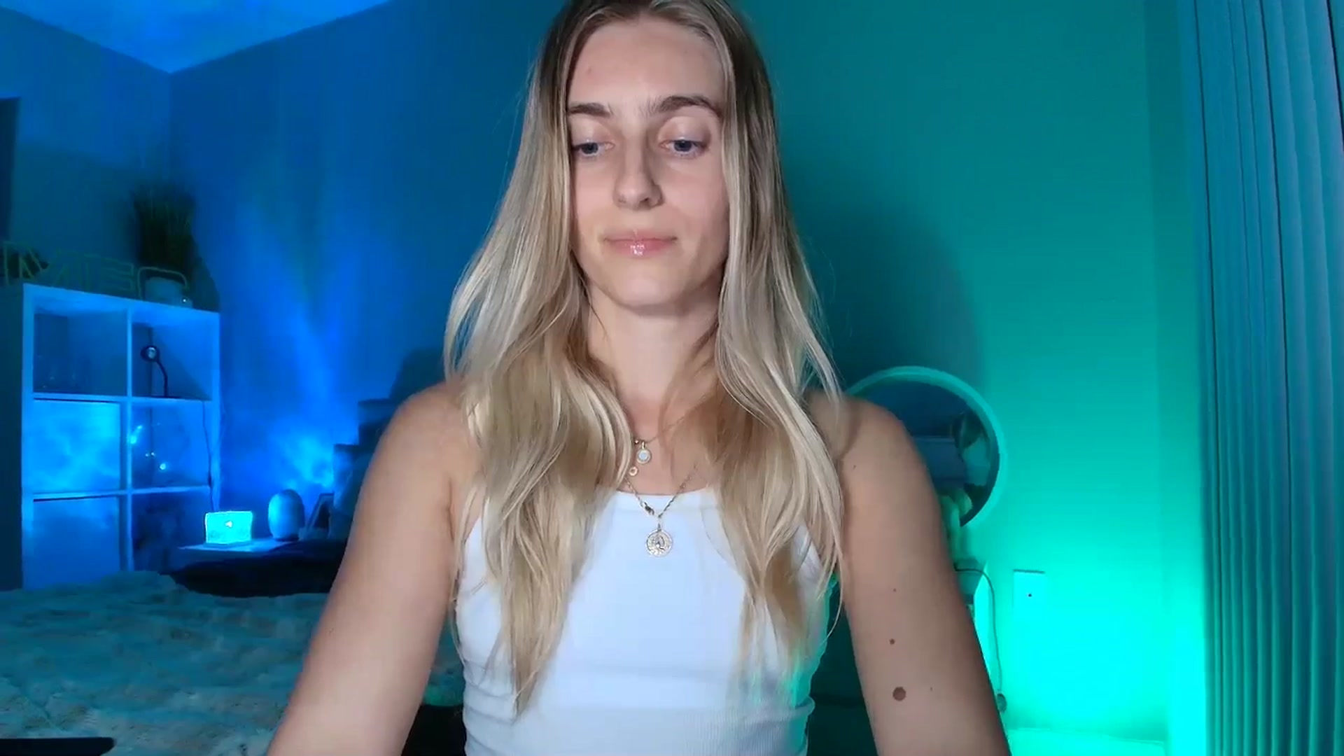 Gallery image thumbnail from Irina_VQ's myfreecams stream on, 02/18/2026, 08:01 image 18 of 20