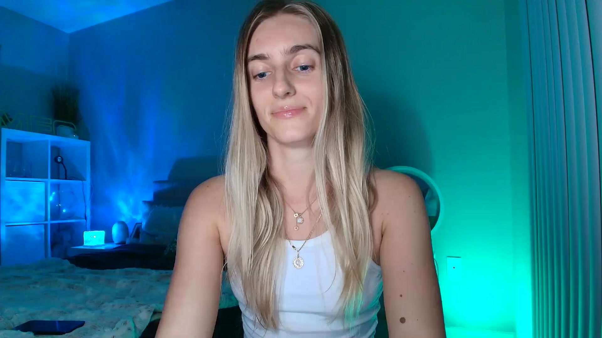 Gallery image thumbnail from Irina_VQ's myfreecams stream on, 02/18/2026, 08:01 image 17 of 20