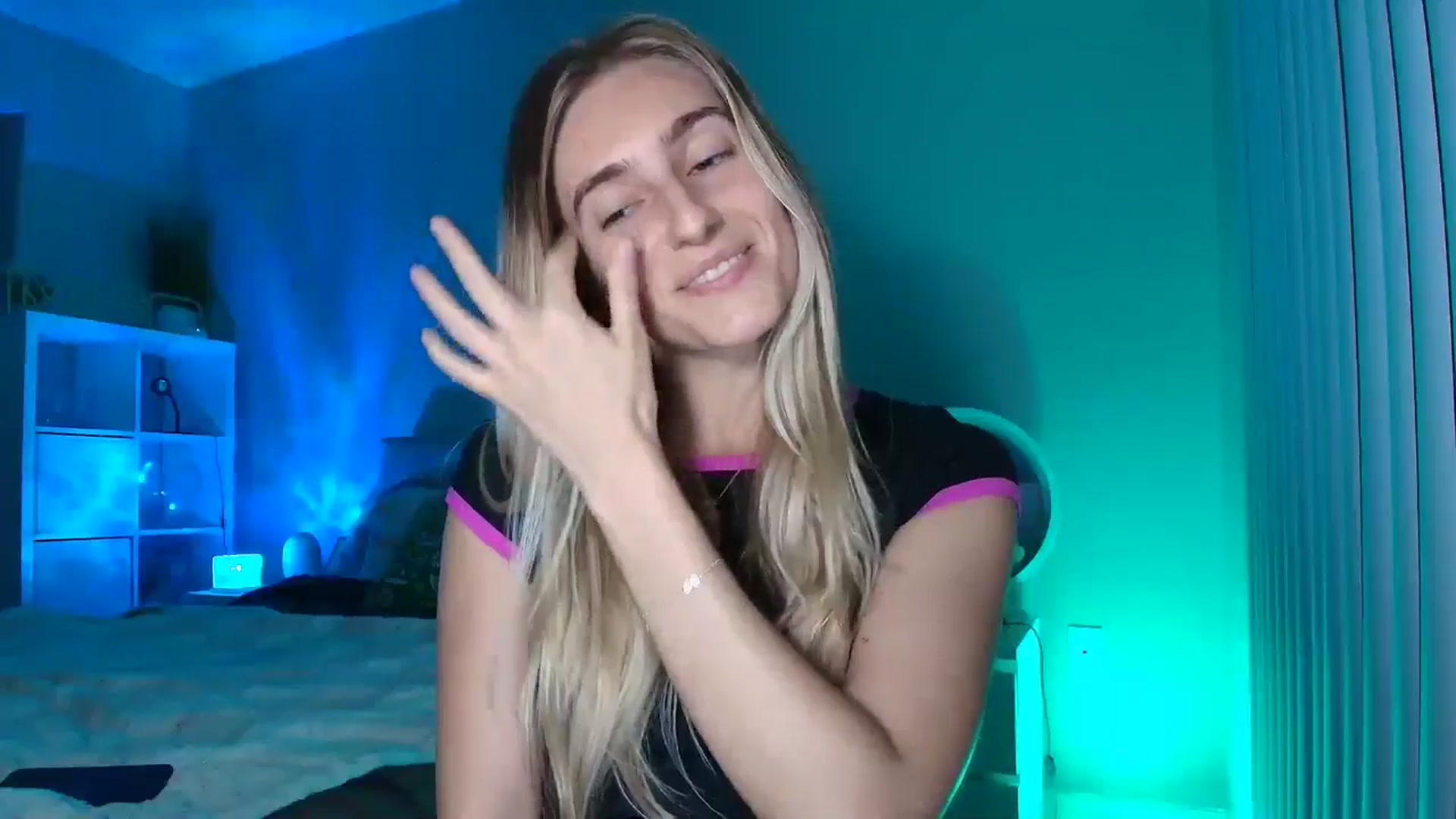 Gallery image thumbnail from Irina_VQ's myfreecams stream on, 02/26/2026, 08:14 image 16 of 20