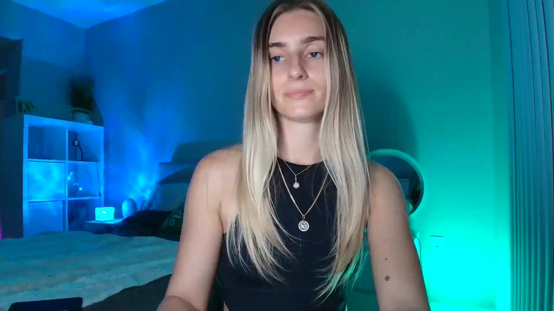 Gallery image thumbnail from Irina_VQ's myfreecams stream on, 03/01/2026, 09:30 image 12 of 20