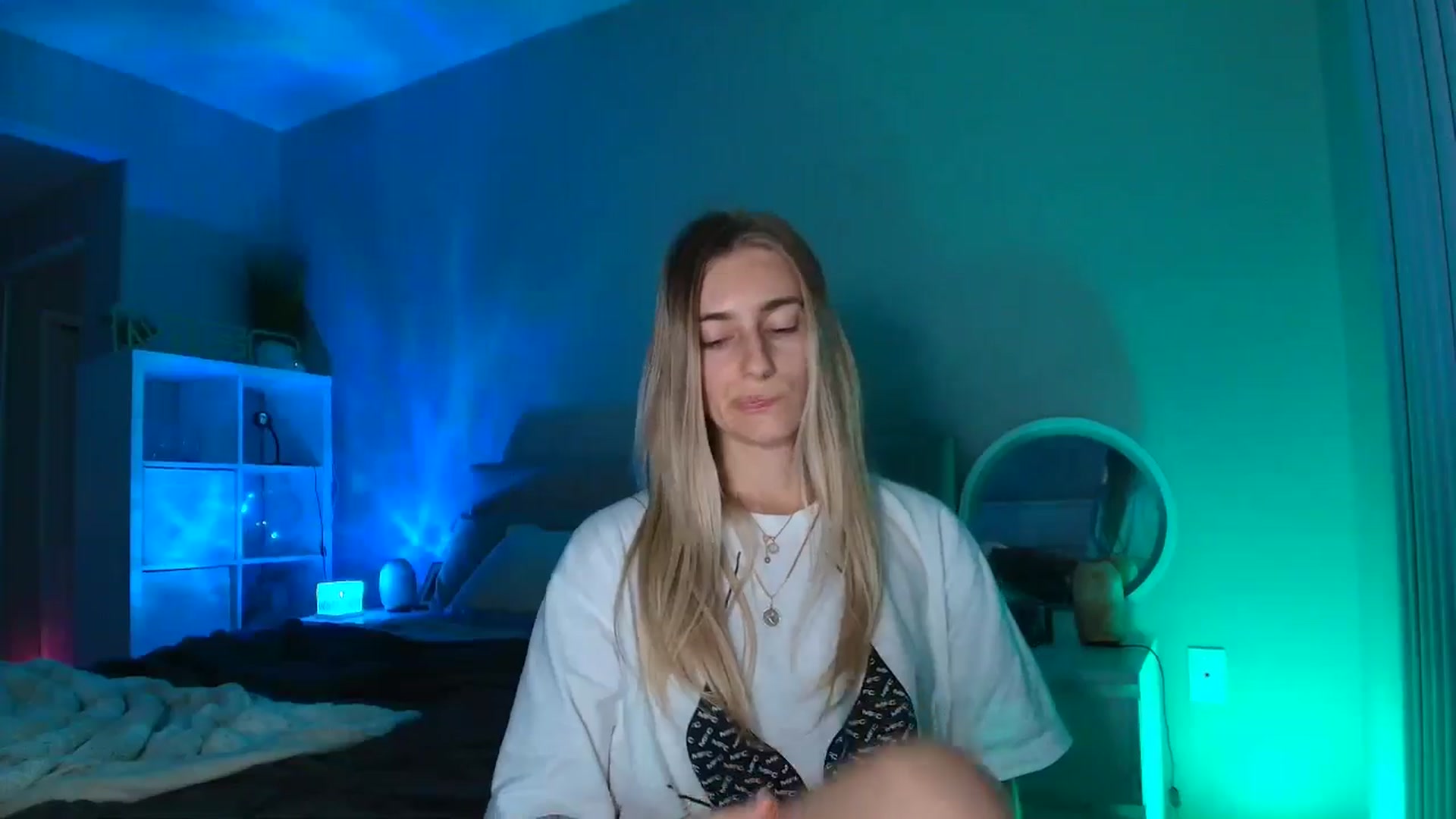 Gallery image thumbnail from Irina_VQ's myfreecams stream on, 03/06/2026, 07:44 image 14 of 20