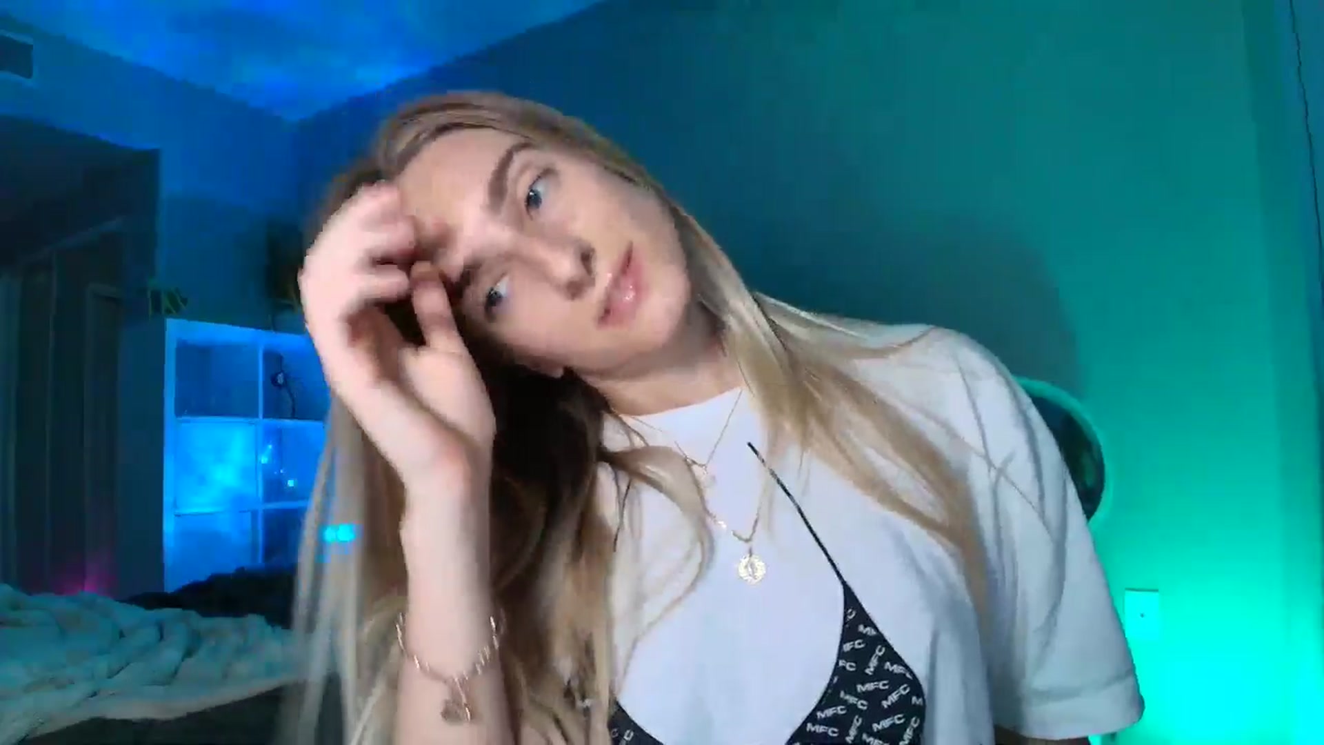 Gallery image thumbnail from Irina_VQ's myfreecams stream on, 03/06/2026, 07:44 image 3 of 20