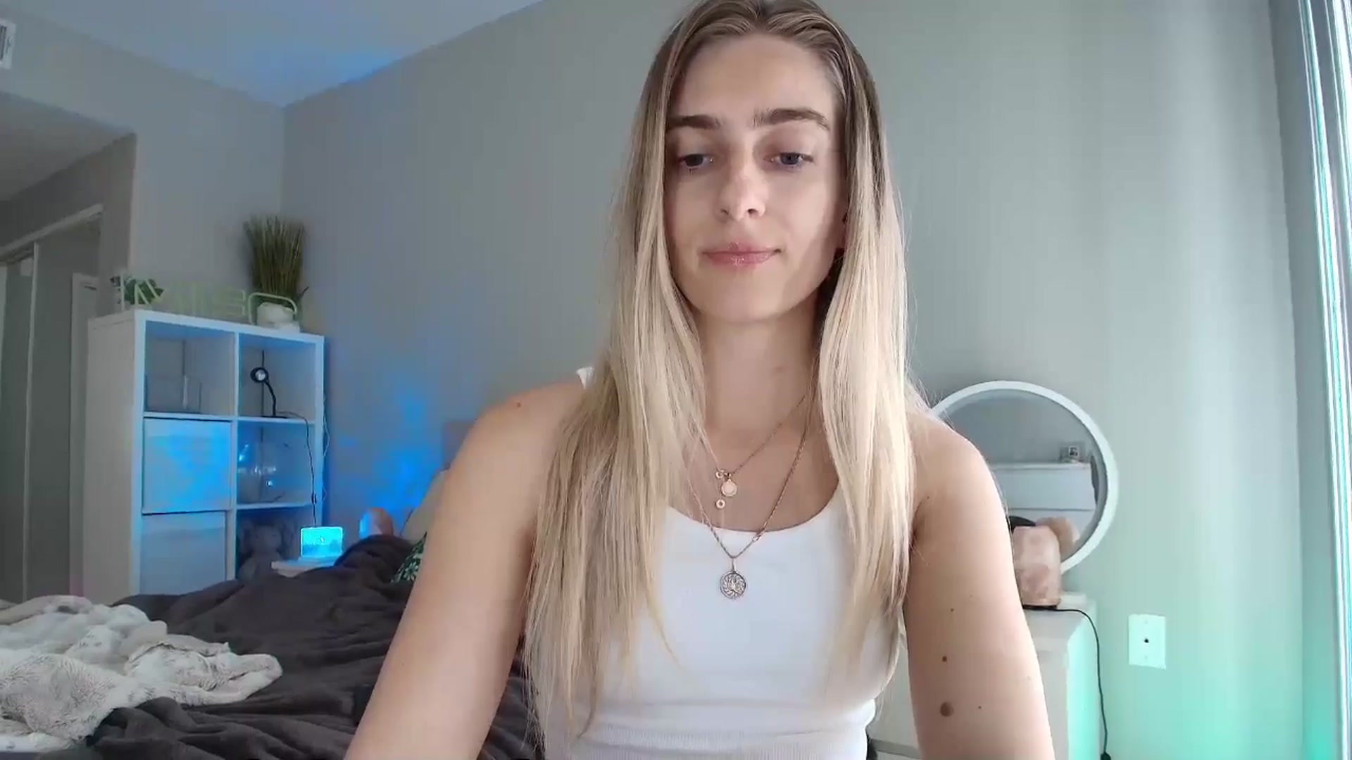 Gallery image thumbnail from Irina_VQ's myfreecams stream on, 03/06/2026, 23:41 image 5 of 20