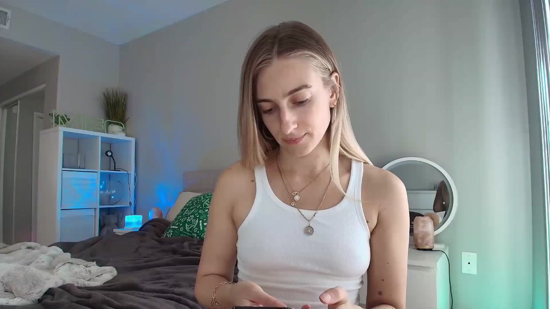 Gallery image thumbnail from Irina_VQ's myfreecams stream on, 03/06/2026, 23:41 image 7 of 20
