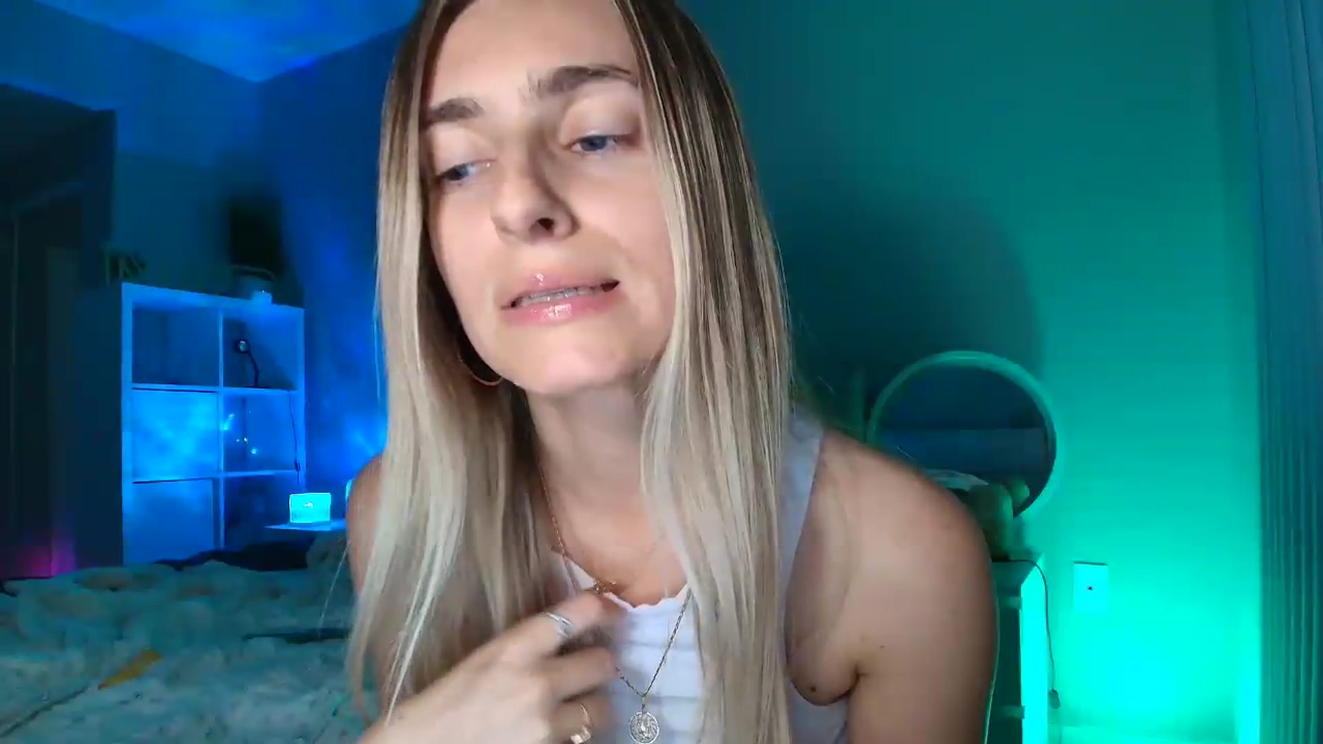 Gallery image thumbnail from Irina_VQ's myfreecams stream on, 03/08/2026, 07:26 image 16 of 20