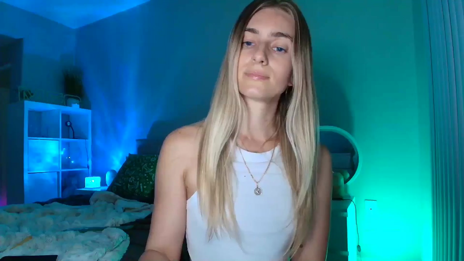 Gallery image thumbnail from Irina_VQ's myfreecams stream on, 03/08/2026, 07:43 image 2 of 20