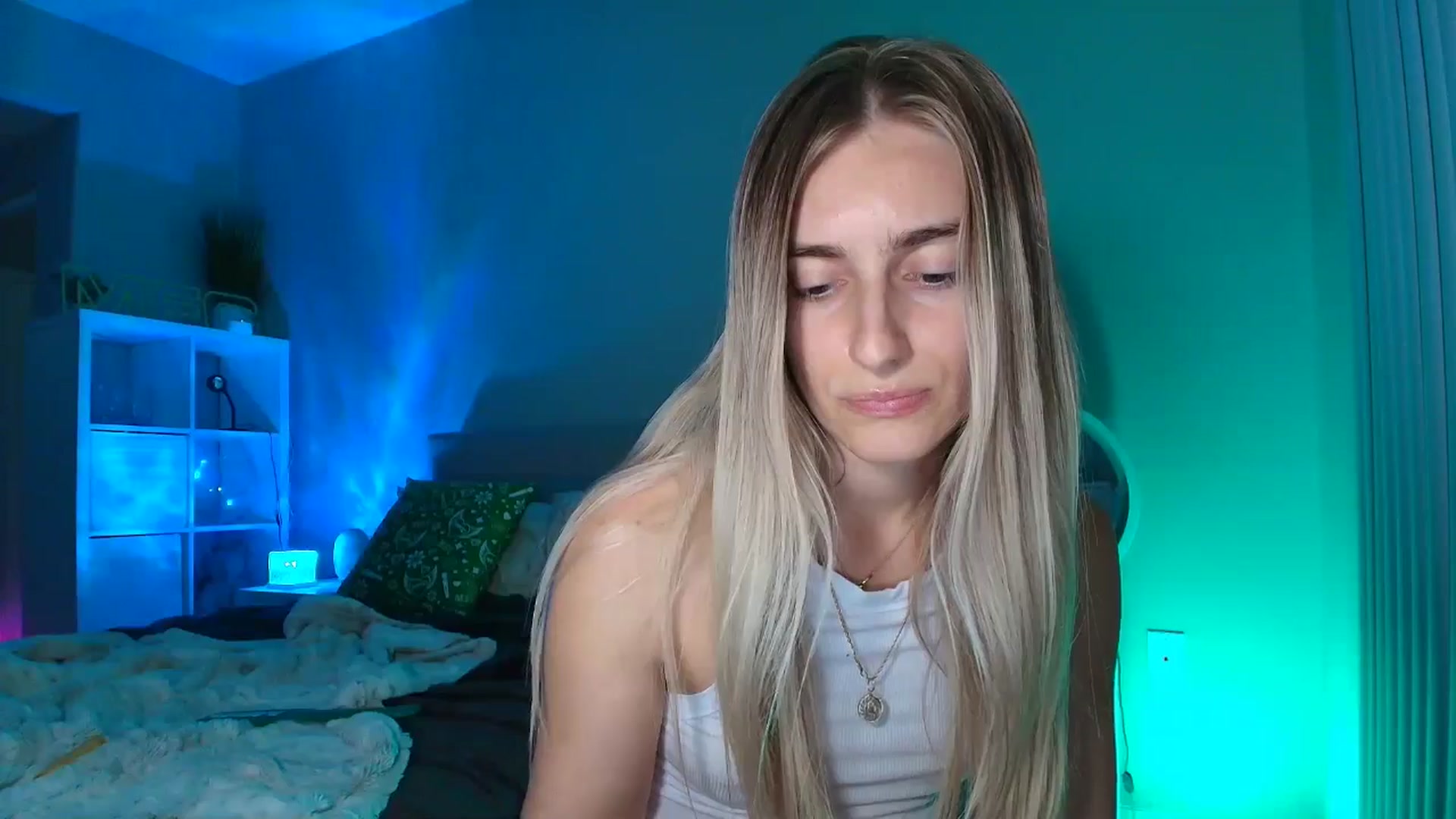 Gallery image thumbnail from Irina_VQ's myfreecams stream on, 03/08/2026, 07:43 image 17 of 20