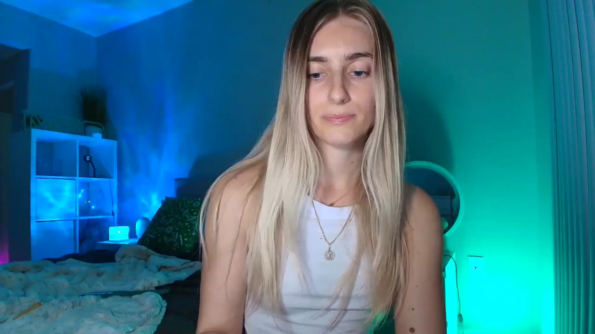 Gallery image thumbnail from Irina_VQ's myfreecams stream on, 03/08/2026, 07:43 image 12 of 20