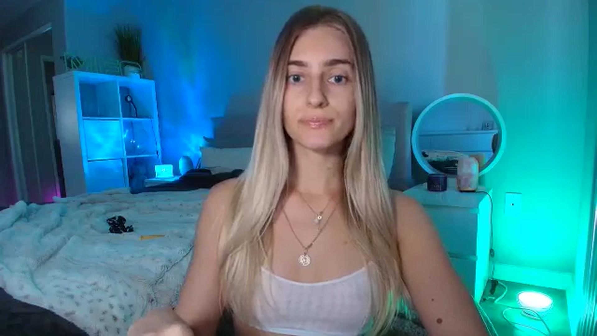 Gallery image thumbnail from Irina_VQ's myfreecams stream on, 03/08/2026, 19:21 image 5 of 20