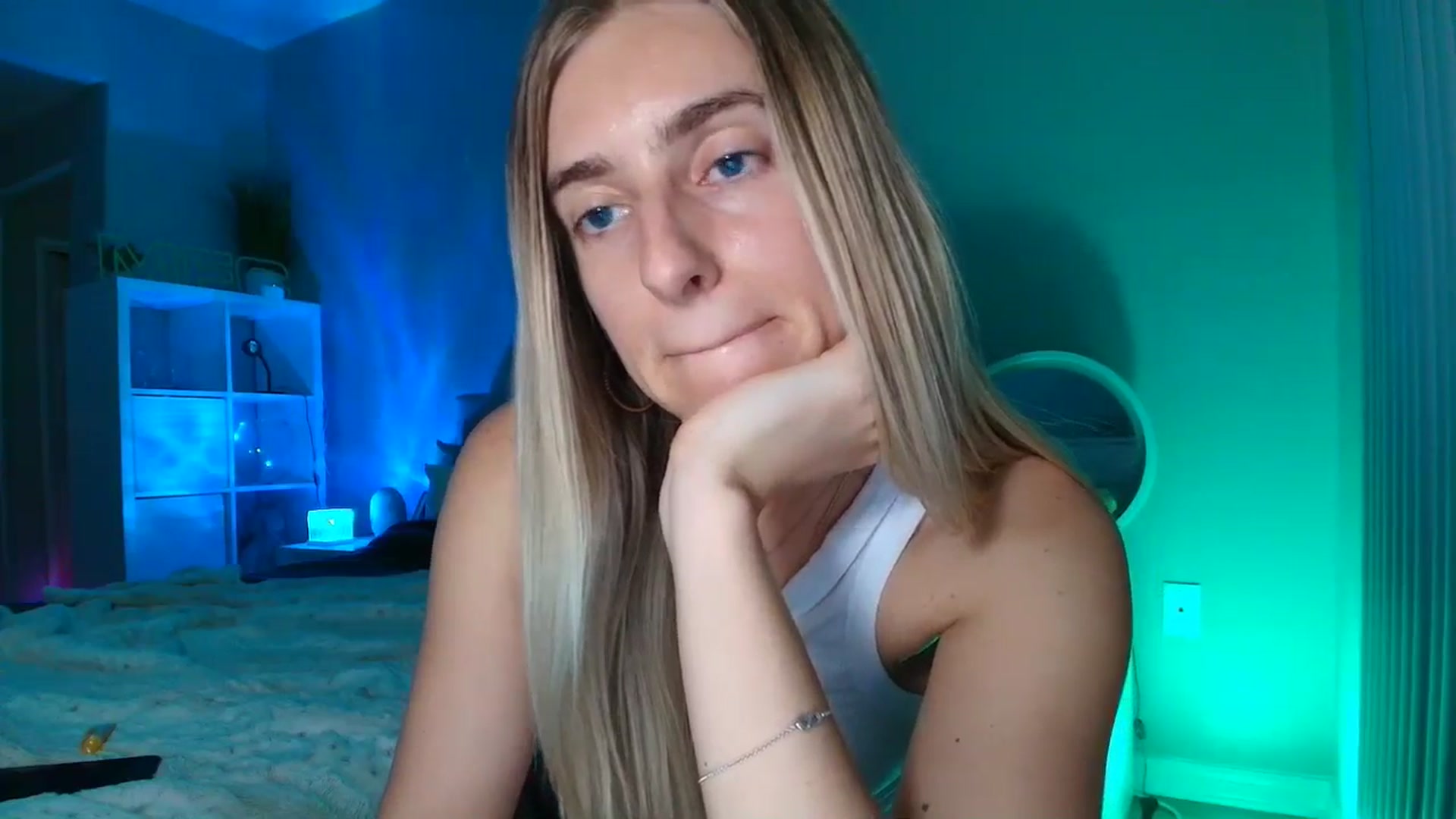 Gallery image thumbnail from Irina_VQ's myfreecams stream on, 03/09/2026, 05:48 image 12 of 20