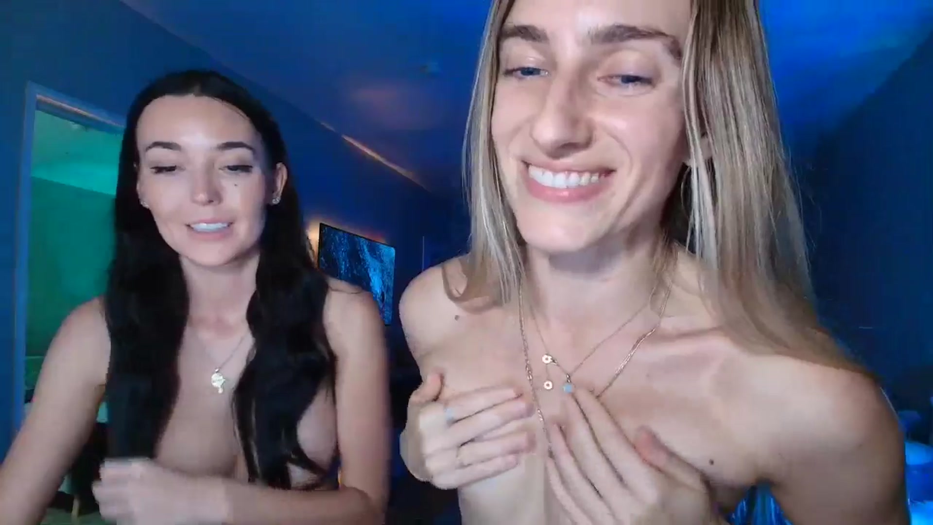Gallery image thumbnail from Irina_VQ's myfreecams stream on, 03/10/2026, 07:14 image 20 of 20