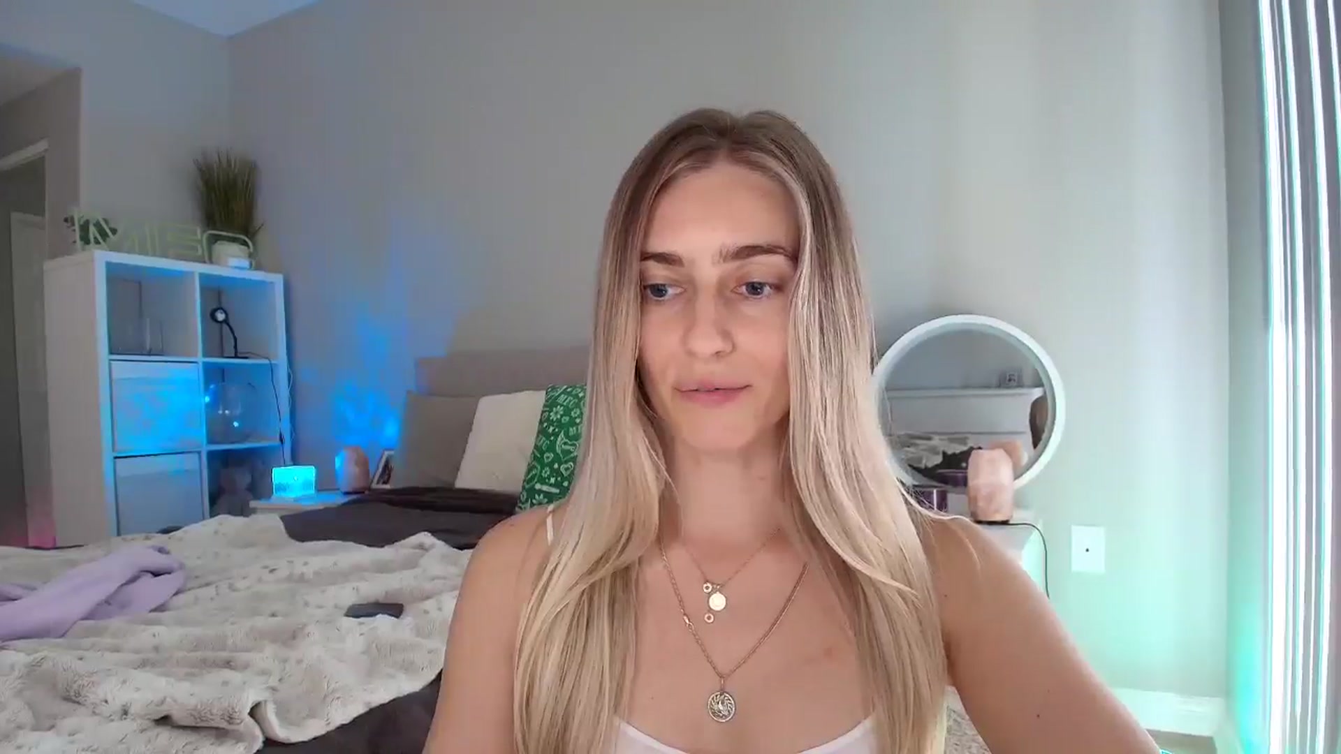 Gallery image thumbnail from Irina_VQ's myfreecams stream on, 03/10/2026, 23:13 image 5 of 20