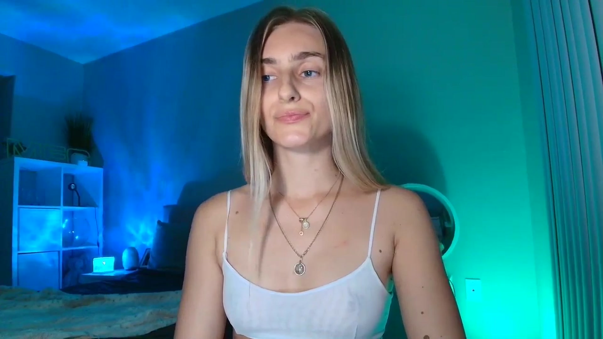Gallery image thumbnail from Irina_VQ's myfreecams stream on, 03/11/2026, 06:03 image 14 of 20