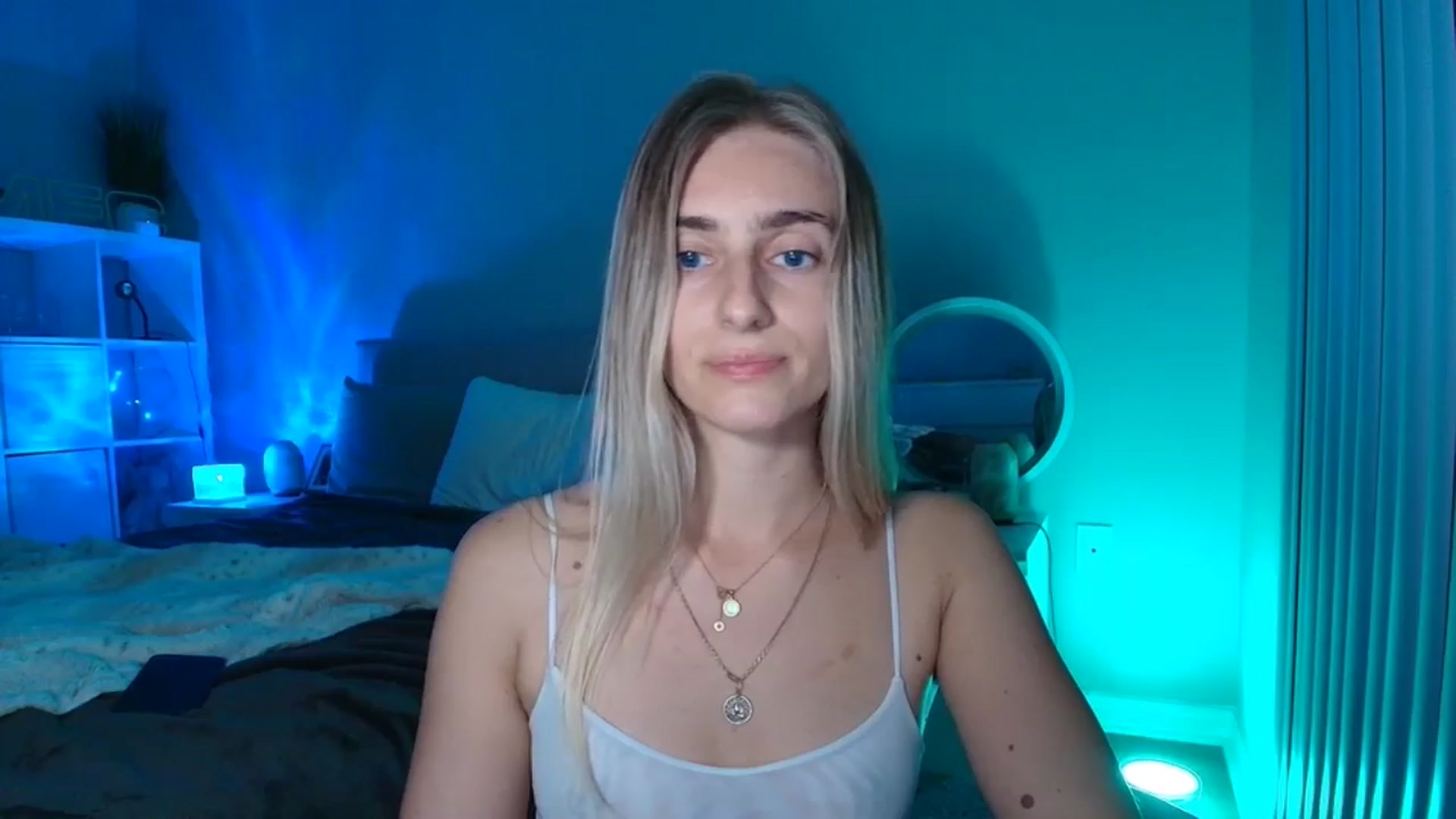 Gallery image thumbnail from Irina_VQ's myfreecams stream on, 03/11/2026, 06:03 image 7 of 20