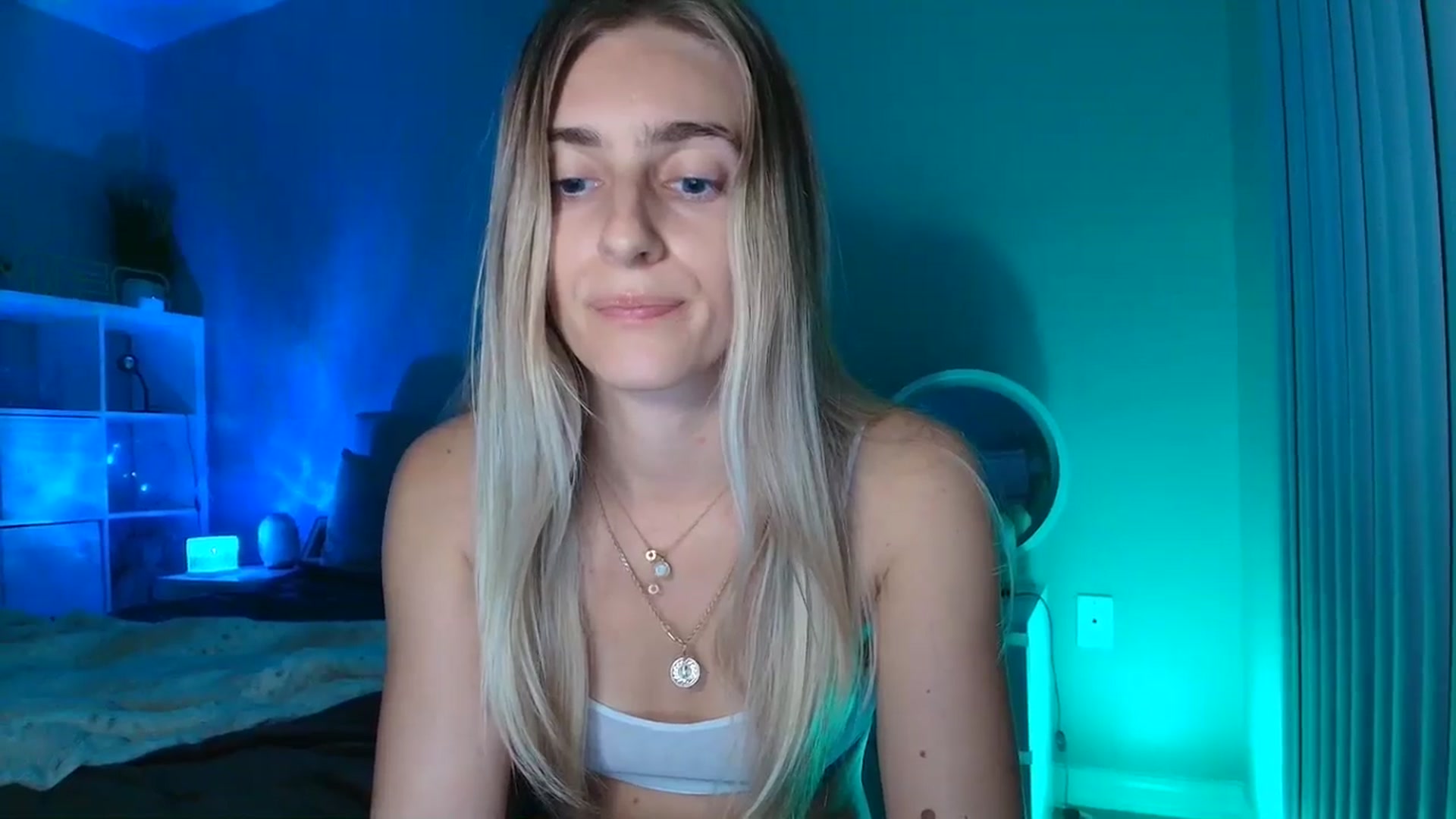 Gallery image thumbnail from Irina_VQ's myfreecams stream on, 03/11/2026, 06:03 image 8 of 20