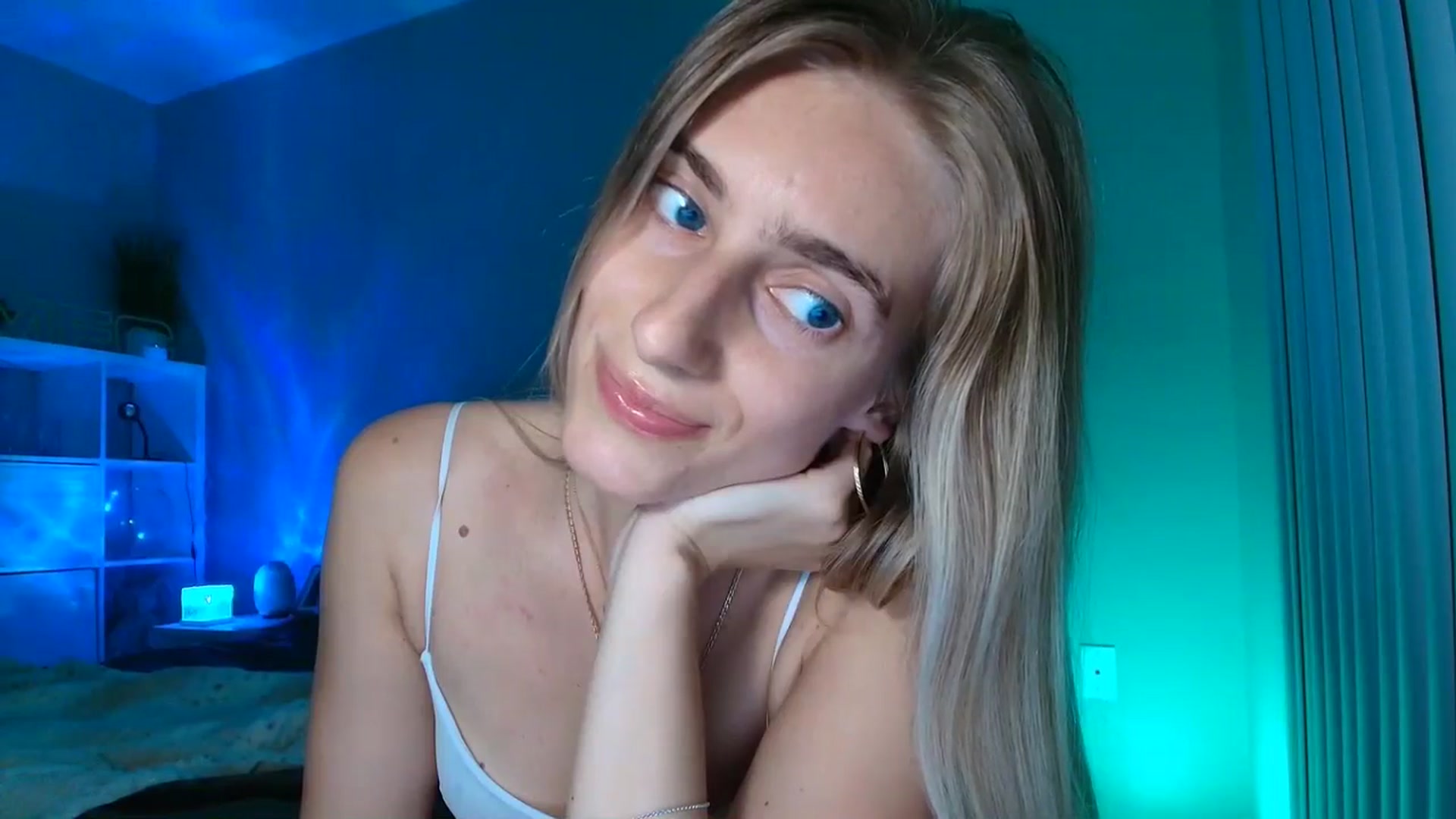 Gallery image thumbnail from Irina_VQ's myfreecams stream on, 03/11/2026, 06:03 image 5 of 20