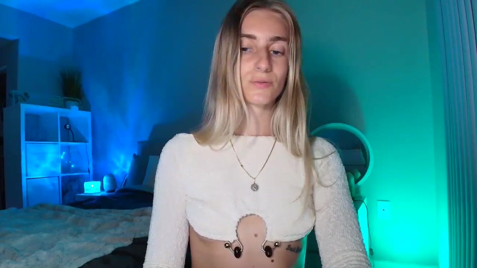 Gallery image thumbnail from Irina_VQ's myfreecams stream on, 03/17/2026, 07:13 image 6 of 20