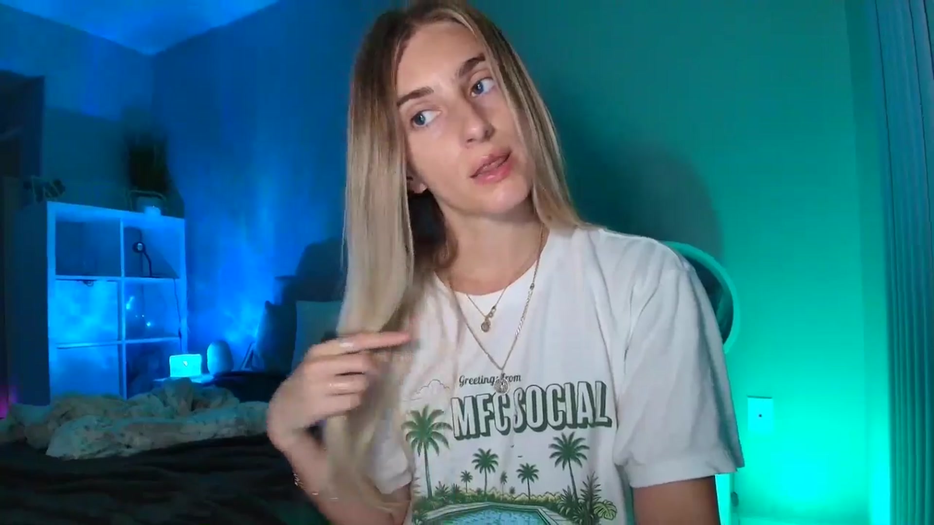 Gallery image thumbnail from Irina_VQ's myfreecams stream on, 03/19/2026, 06:53 image 8 of 20