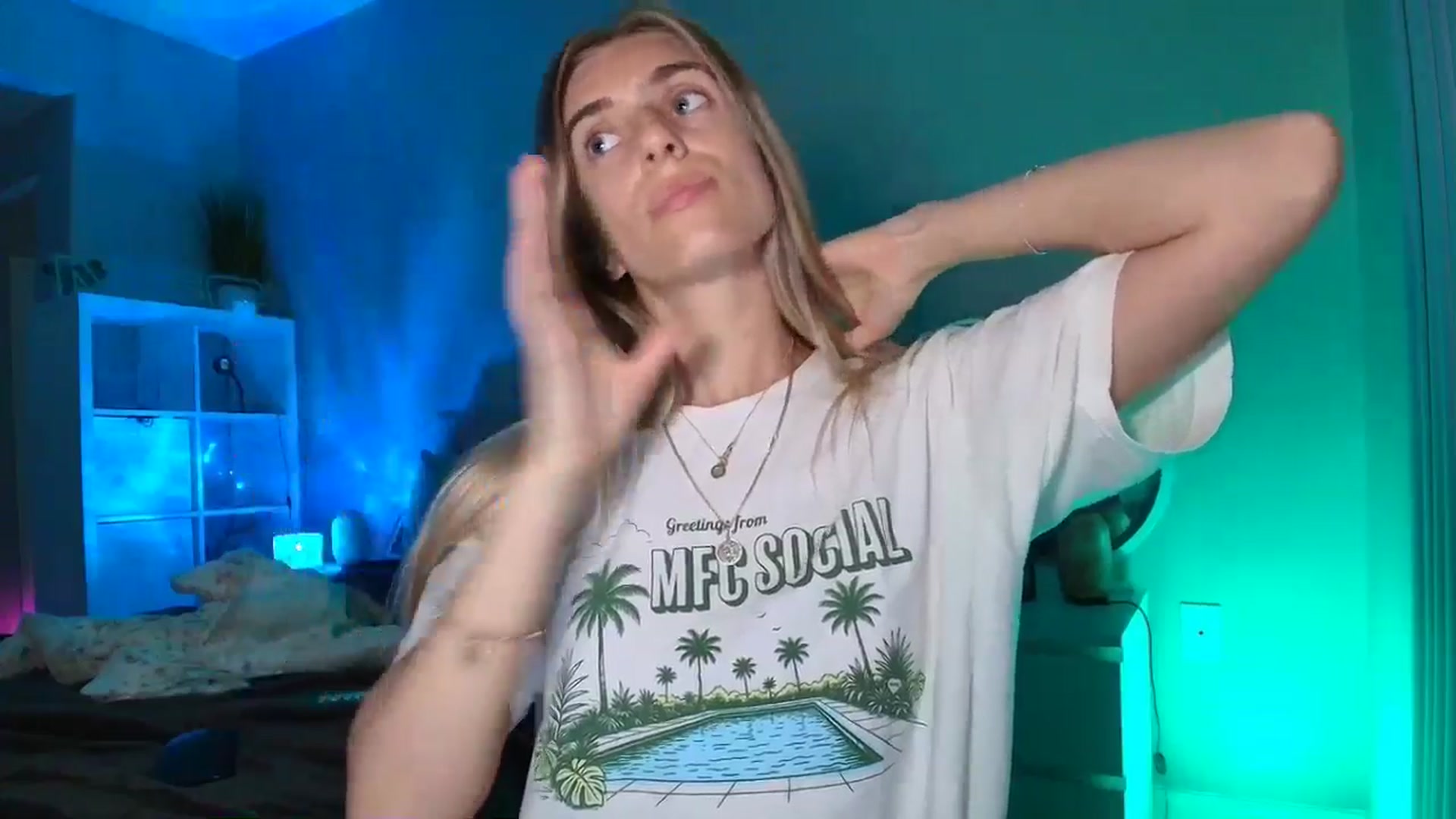 Gallery image thumbnail from Irina_VQ's myfreecams stream on, 03/19/2026, 06:53 image 17 of 20