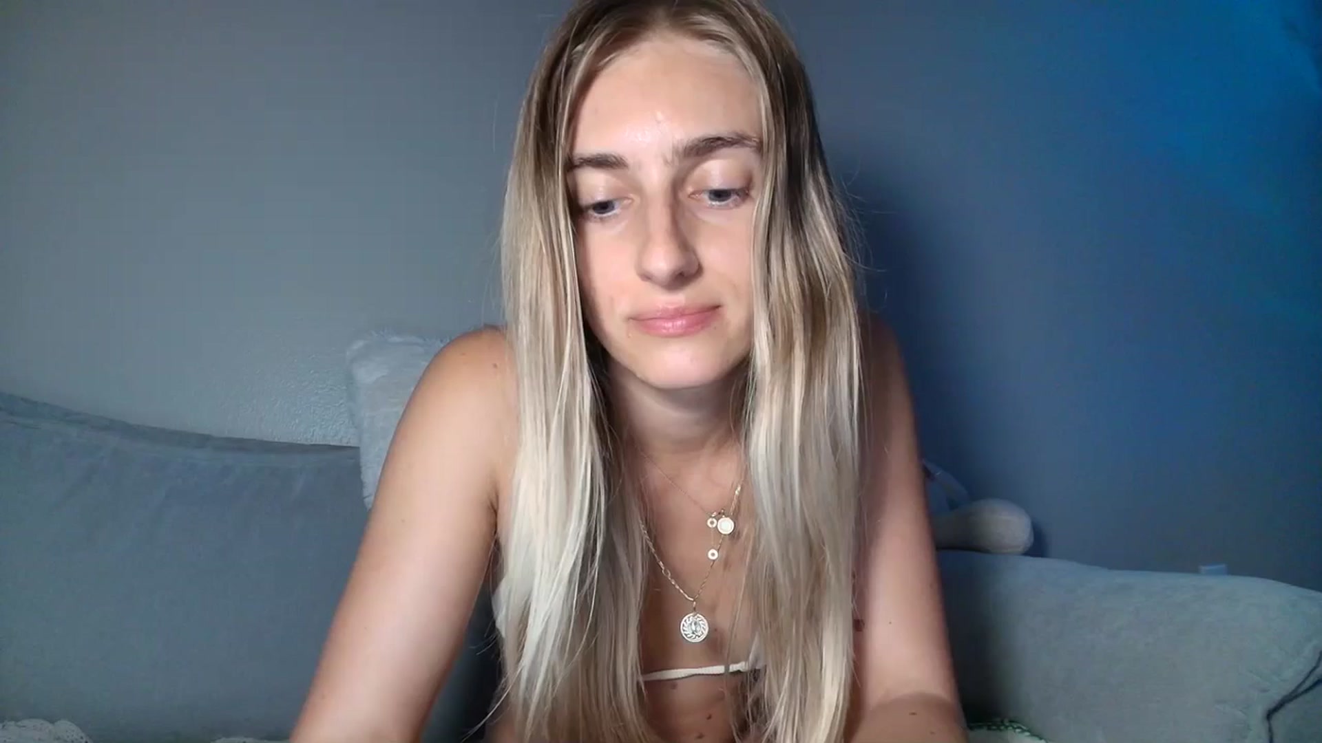 Gallery image thumbnail from Irina_VQ's myfreecams stream on, 03/20/2026, 07:33 image 10 of 20