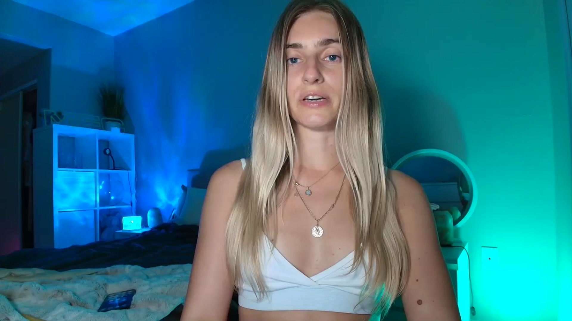 Gallery image thumbnail from Irina_VQ's myfreecams stream on, 03/21/2026, 08:07 image 6 of 20