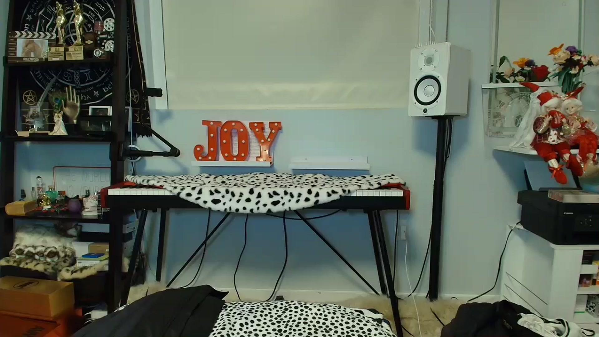 Gallery image thumbnail from Irina_VQ's myfreecams stream on, 03/26/2026, 05:21 image 5 of 20
