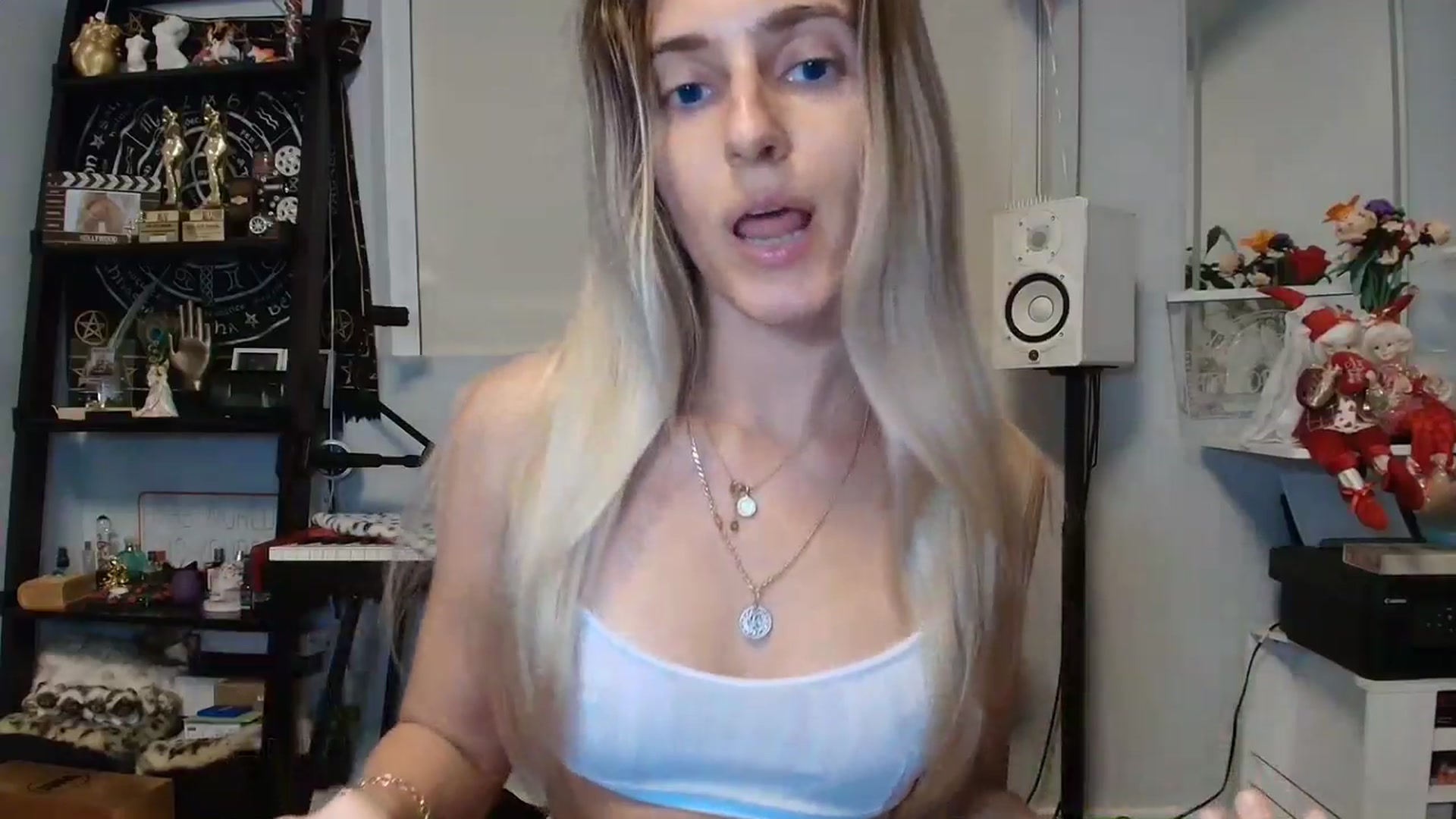 Gallery image thumbnail from Irina_VQ's myfreecams stream on, 03/26/2026, 05:21 image 6 of 20