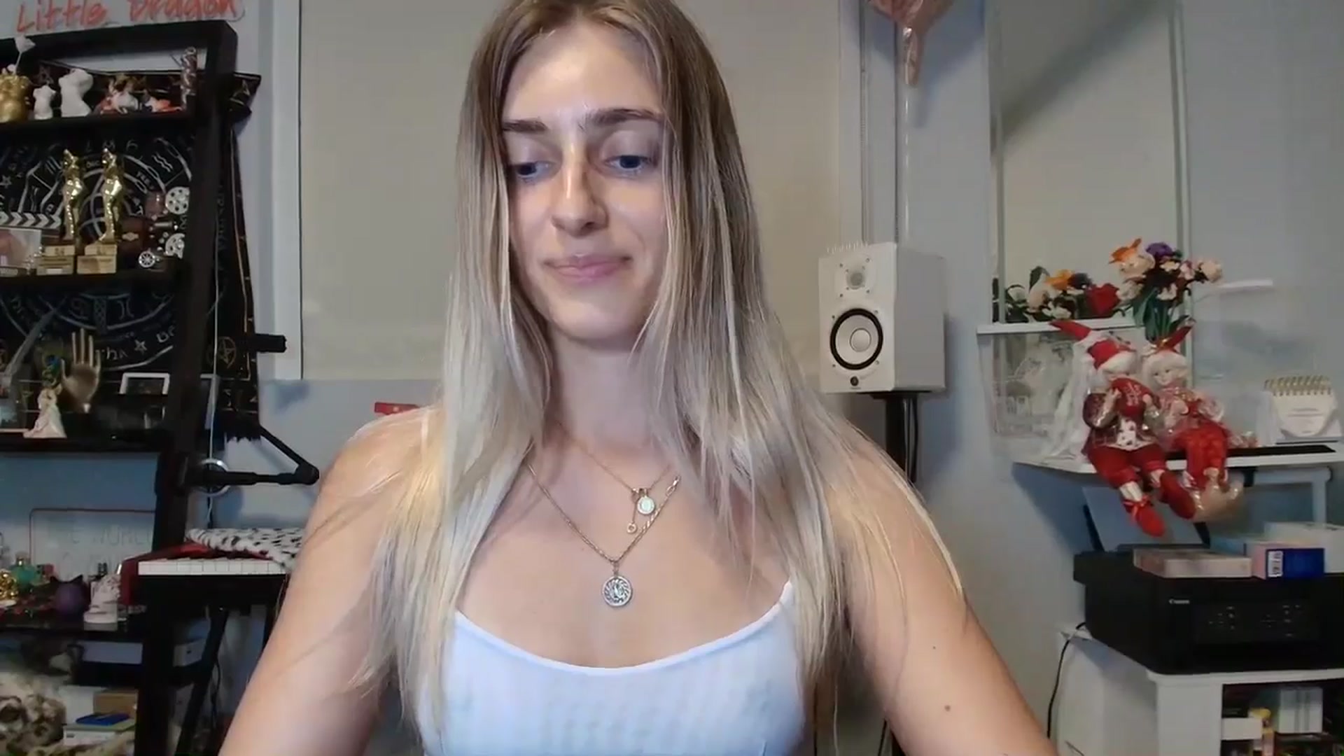 Gallery image thumbnail from Irina_VQ's myfreecams stream on, 03/26/2026, 05:59 image 7 of 20